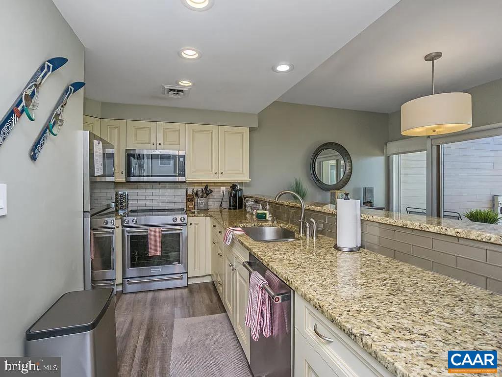 1616 OVERLOOK CONDOS, ROSELAND, Virginia 22967, 2 Bedrooms Bedrooms, ,2 BathroomsBathrooms,Residential,1616 OVERLOOK CONDOS,675769 MLS # 675769 1616 OVERLOOK CONDOS, ROSELAND, Virginia 22967, 2 Bedrooms Bedrooms, ,2 BathroomsBathrooms,Residential,1616 OVERLOOK CONDOS,675769 MLS # 675769