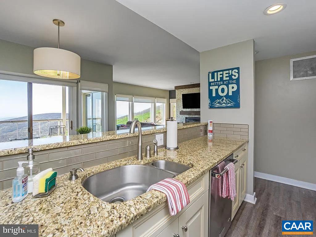 1616 OVERLOOK CONDOS, ROSELAND, Virginia 22967, 2 Bedrooms Bedrooms, ,2 BathroomsBathrooms,Residential,1616 OVERLOOK CONDOS,675769 MLS # 675769 1616 OVERLOOK CONDOS, ROSELAND, Virginia 22967, 2 Bedrooms Bedrooms, ,2 BathroomsBathrooms,Residential,1616 OVERLOOK CONDOS,675769 MLS # 675769