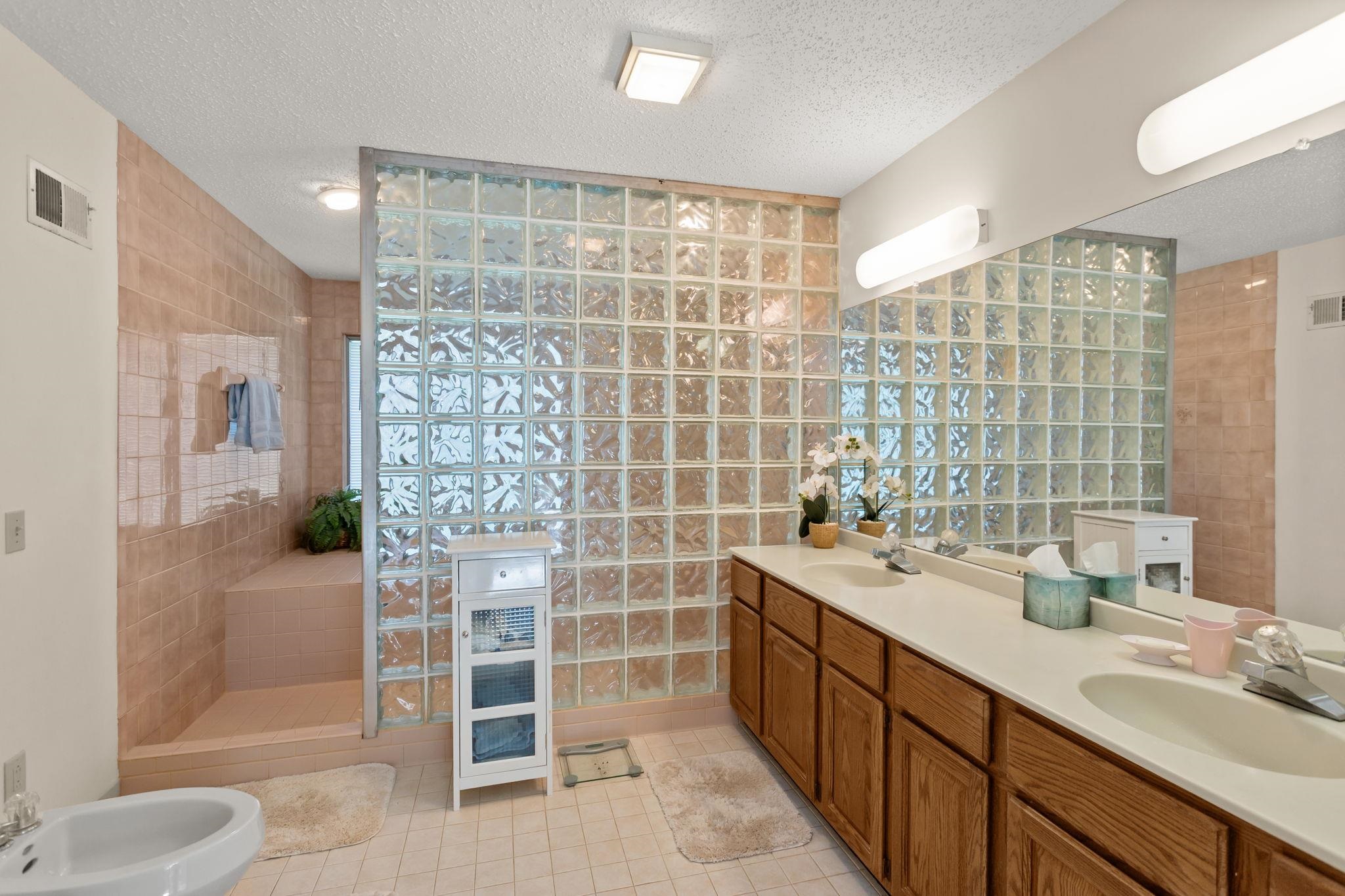 with double sink vanity.