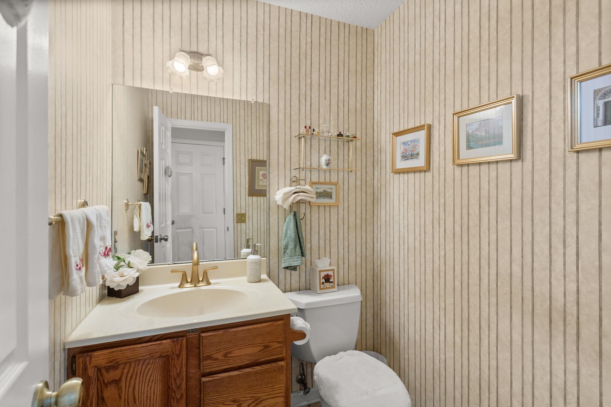 13004 INDIAN TRAIL RD, BROADWAY, Virginia 22815, 3 Bedrooms Bedrooms, ,2 BathroomsBathrooms,Residential,13004 INDIAN TRAIL RD,675774 MLS # 675774