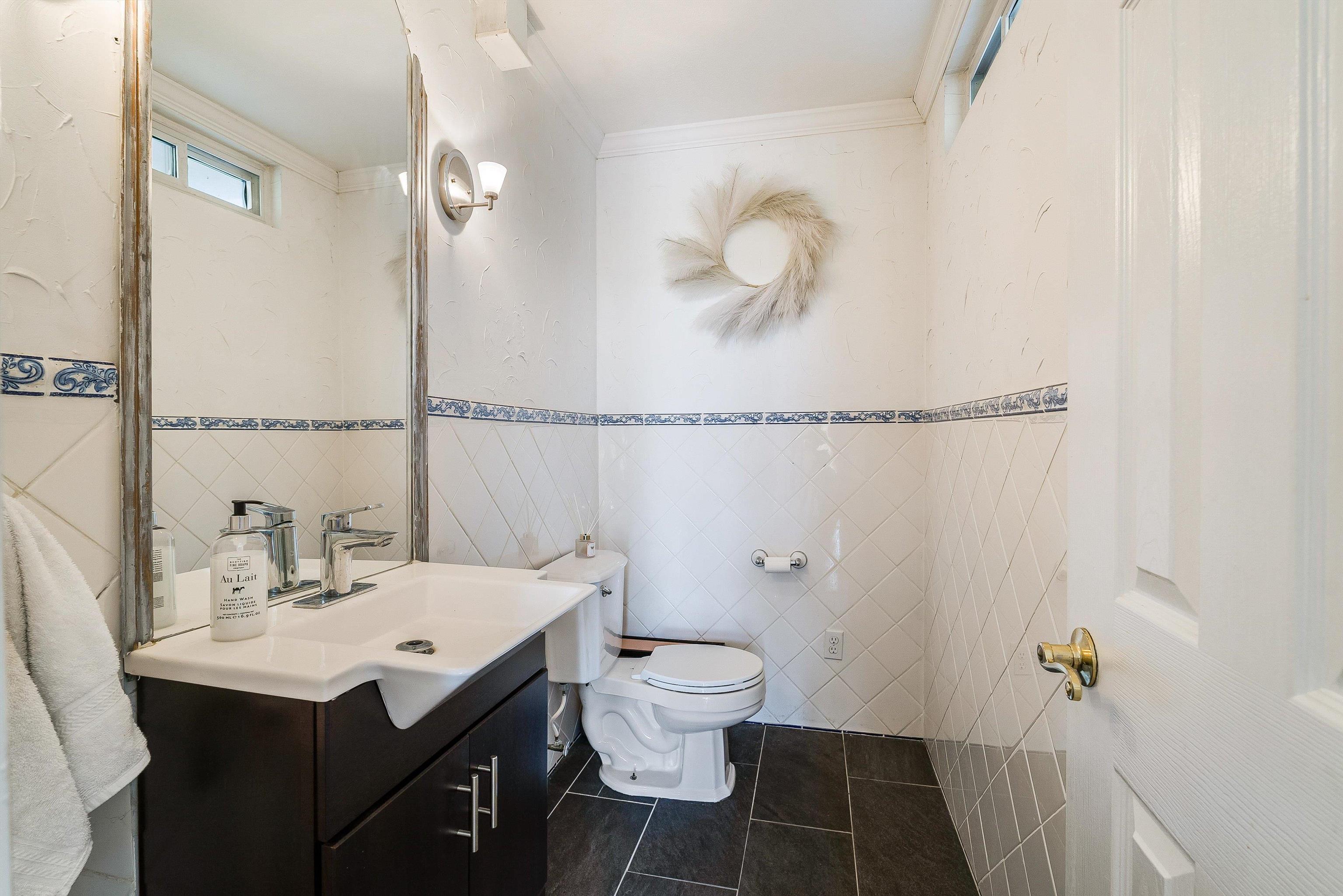 1335 COURTNEY LN, ELKTON, Virginia 22827, 6 Bedrooms Bedrooms, ,4 BathroomsBathrooms,Residential,1335 COURTNEY LN,675776 MLS # 675776