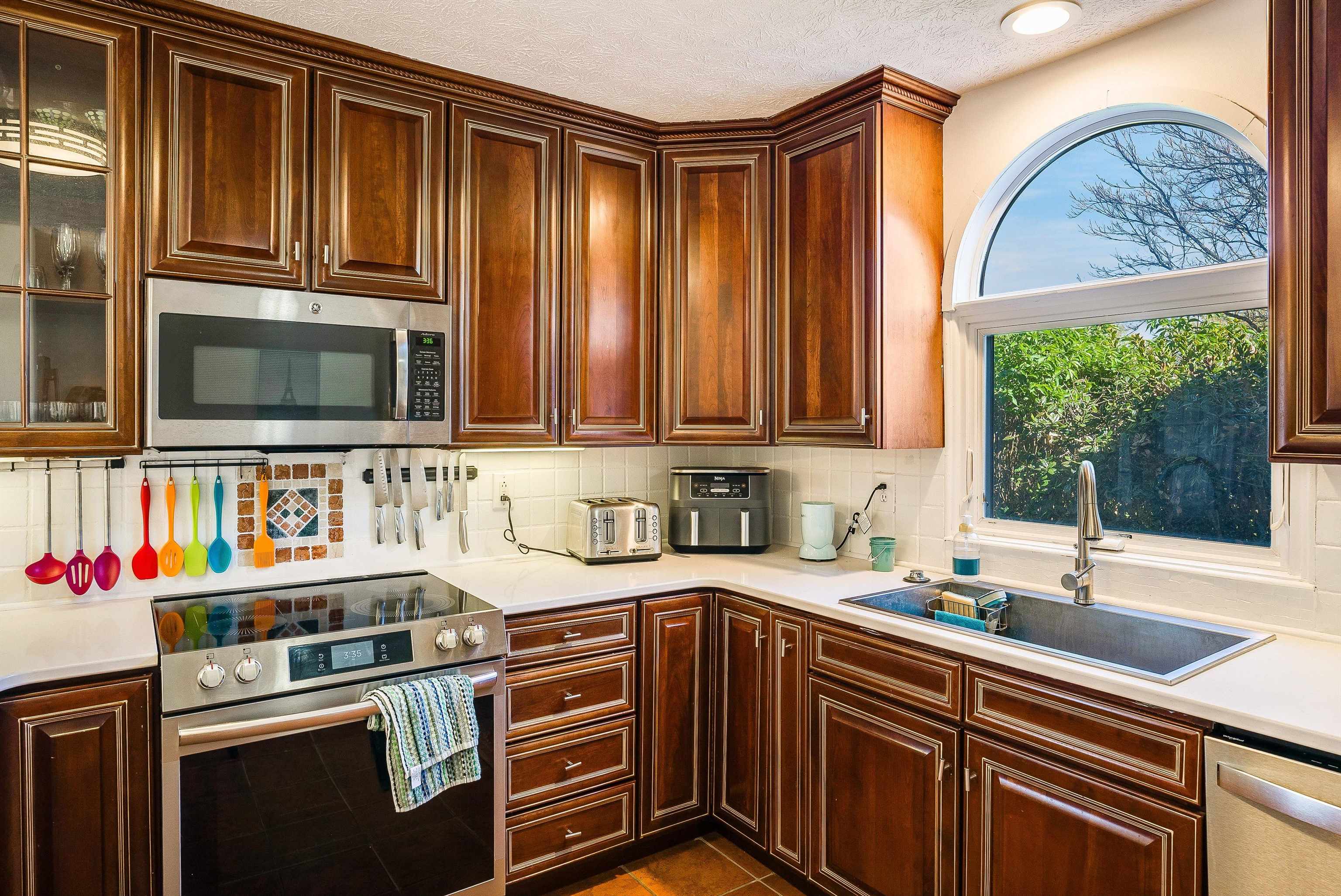 1335 COURTNEY LN, ELKTON, Virginia 22827, 6 Bedrooms Bedrooms, ,4 BathroomsBathrooms,Residential,1335 COURTNEY LN,675776 MLS # 675776