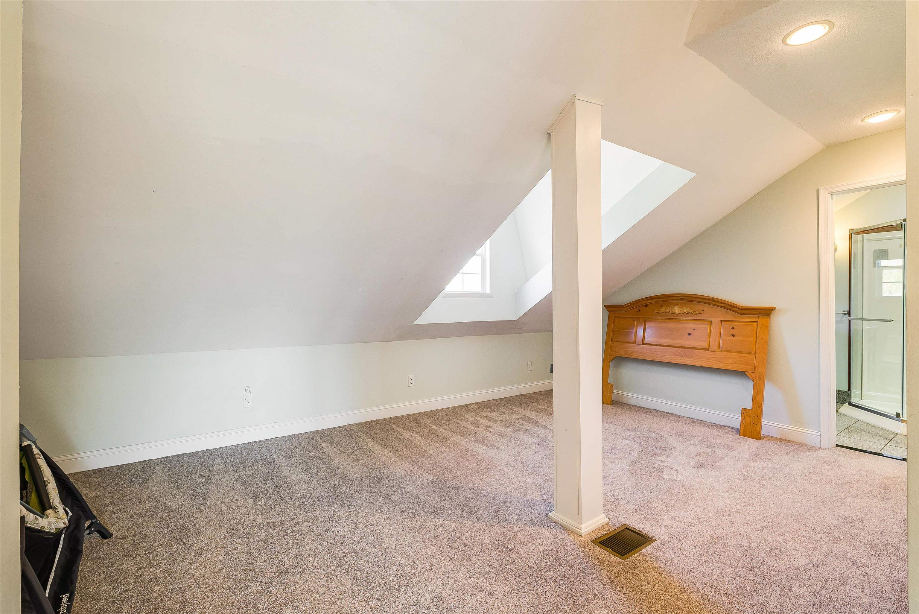 1335 COURTNEY LN, ELKTON, Virginia 22827, 6 Bedrooms Bedrooms, ,4 BathroomsBathrooms,Residential,1335 COURTNEY LN,675776 MLS # 675776