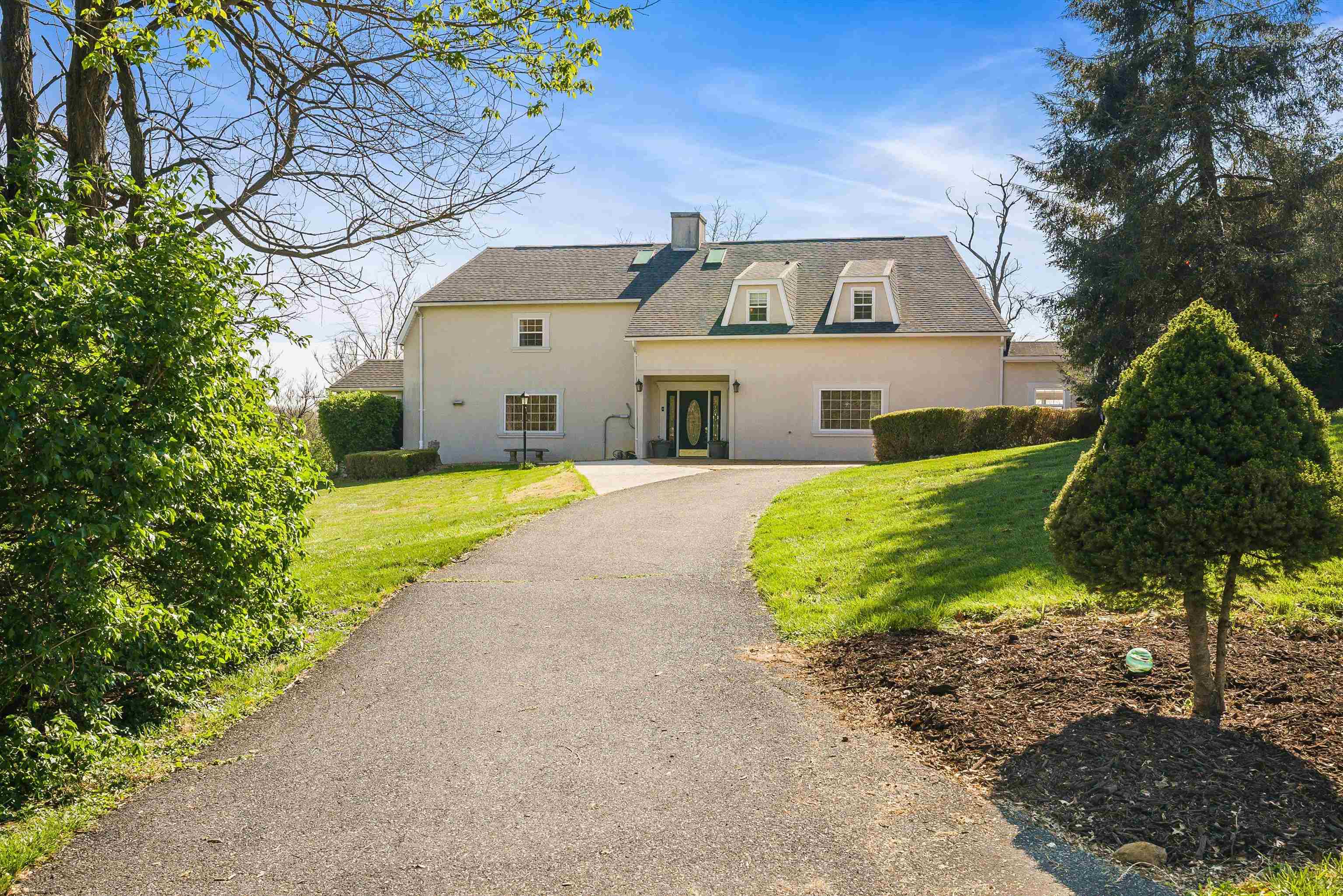 1335 COURTNEY LN, ELKTON, Virginia 22827, 6 Bedrooms Bedrooms, ,4 BathroomsBathrooms,Residential,1335 COURTNEY LN,675776 MLS # 675776