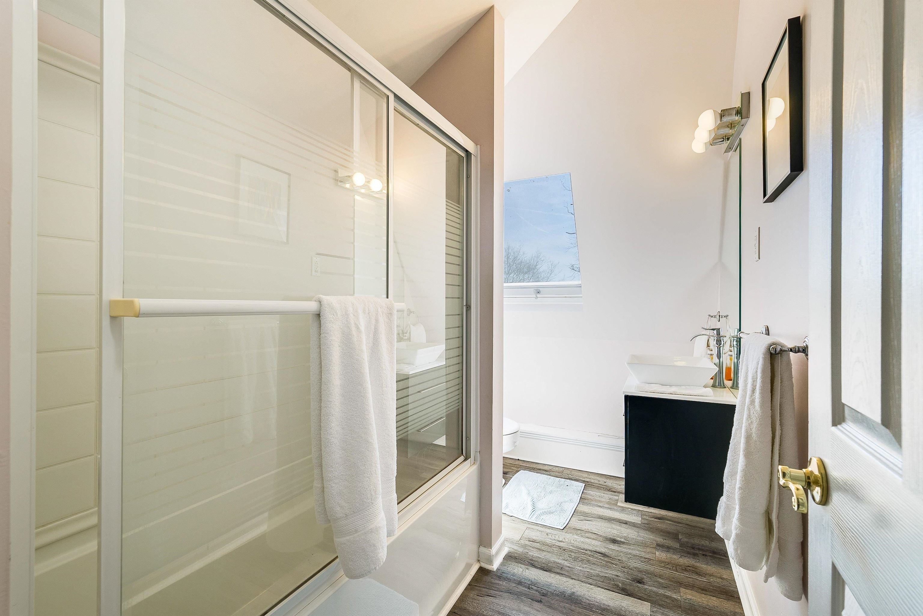 1335 COURTNEY LN, ELKTON, Virginia 22827, 6 Bedrooms Bedrooms, ,4 BathroomsBathrooms,Residential,1335 COURTNEY LN,675776 MLS # 675776