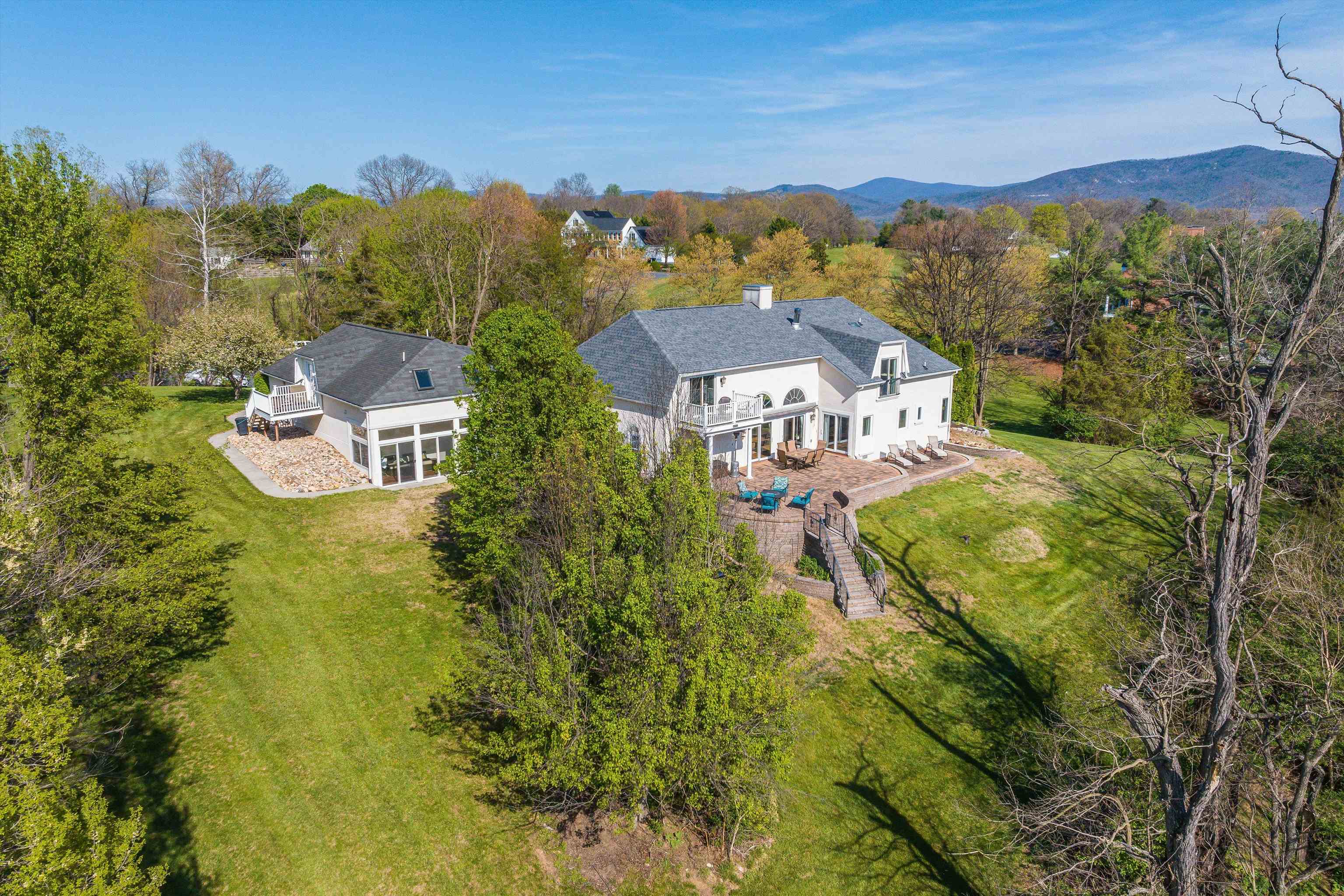 1335 COURTNEY LN, ELKTON, Virginia 22827, 6 Bedrooms Bedrooms, ,4 BathroomsBathrooms,Residential,1335 COURTNEY LN,675776 MLS # 675776