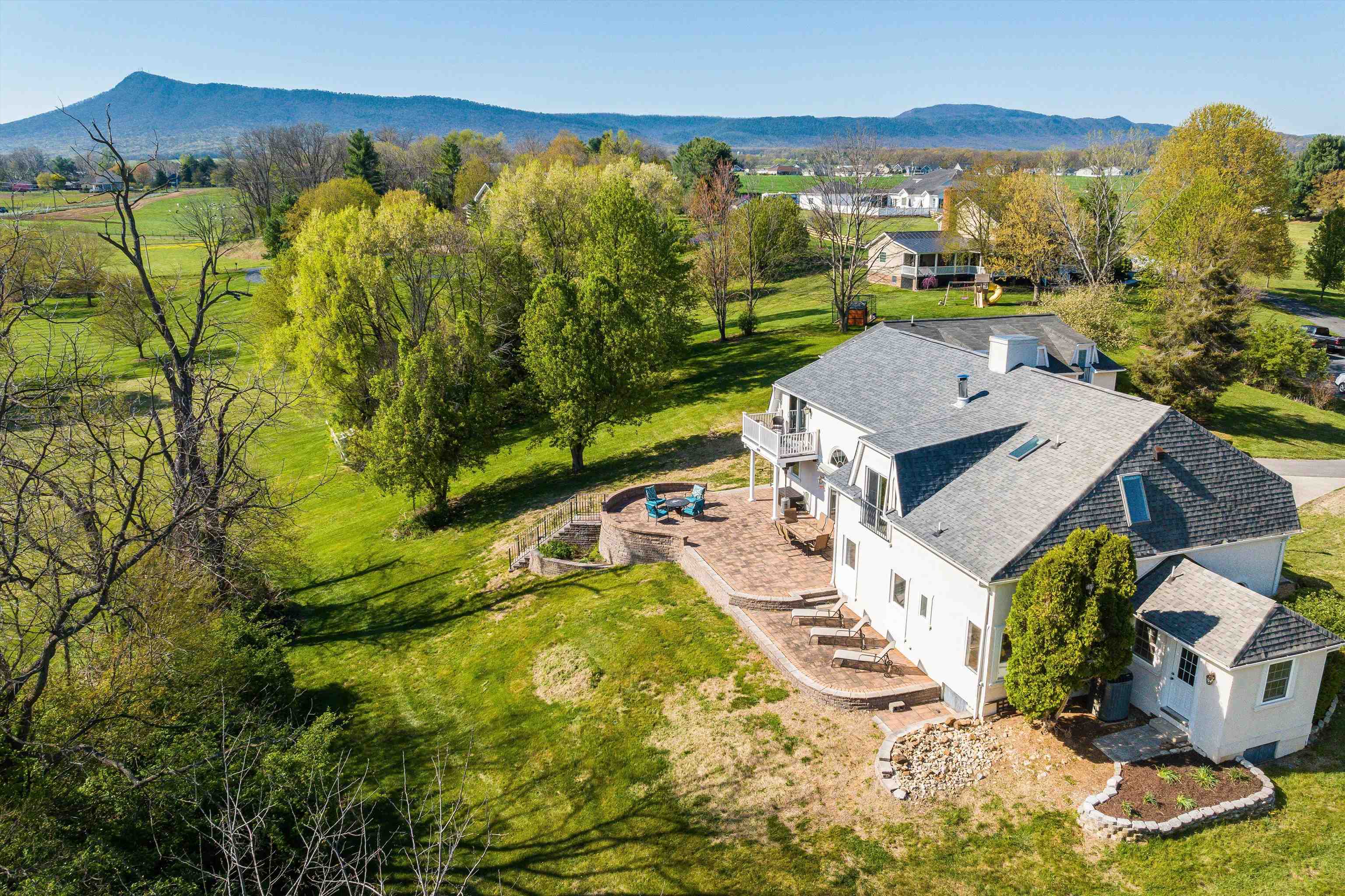 1335 COURTNEY LN, ELKTON, Virginia 22827, 6 Bedrooms Bedrooms, ,4 BathroomsBathrooms,Residential,1335 COURTNEY LN,675776 MLS # 675776