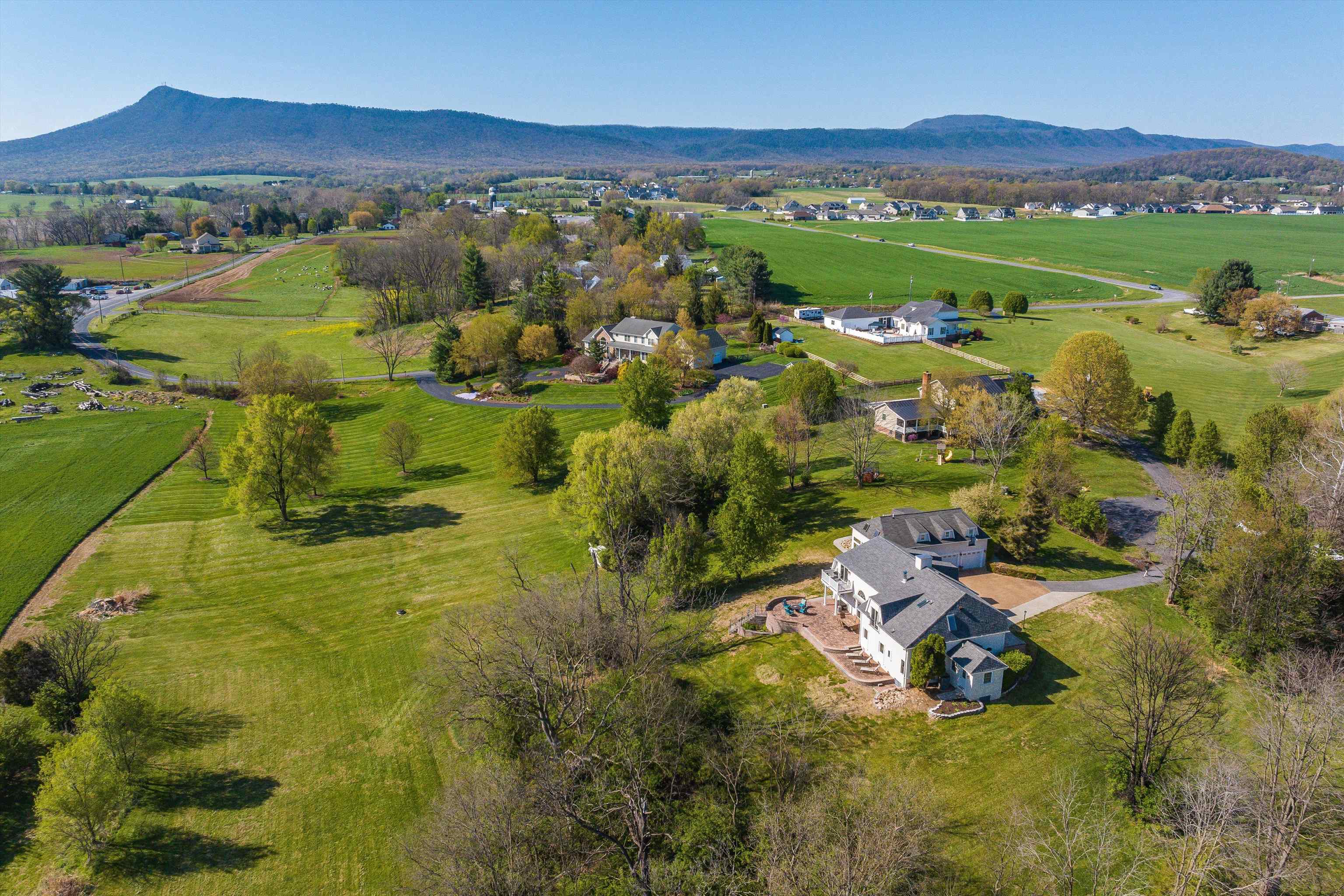 1335 COURTNEY LN, ELKTON, Virginia 22827, 6 Bedrooms Bedrooms, ,4 BathroomsBathrooms,Residential,1335 COURTNEY LN,675776 MLS # 675776