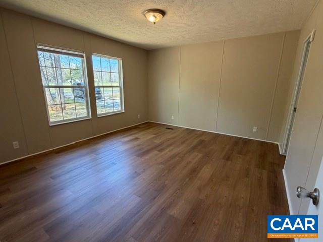 319 IVY RD, HOWARDSVILLE, Virginia 24562, 3 Bedrooms Bedrooms, ,2 BathroomsBathrooms,Residential,Beautiful Ranch - Style home with modern updates.,319 IVY RD,675777 MLS # 675777