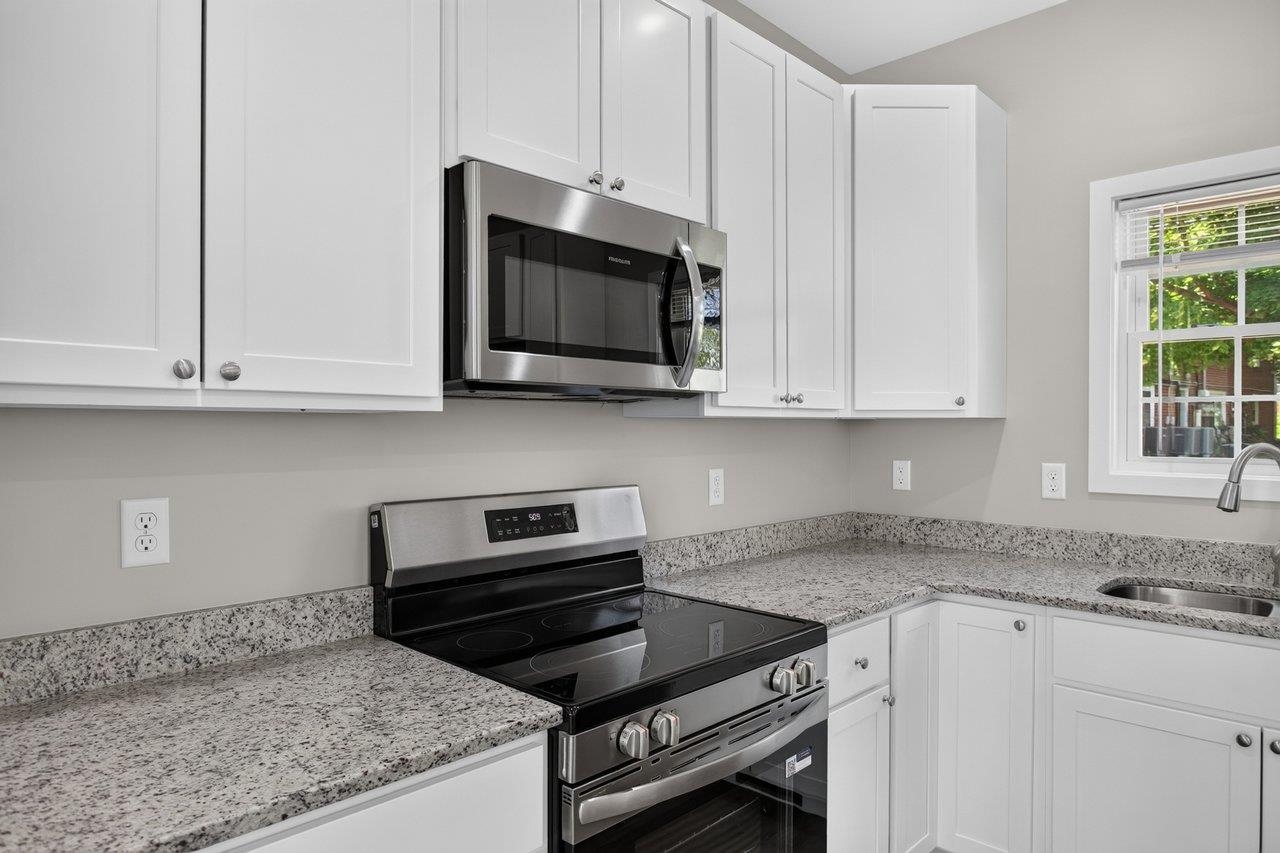 105 WILLOWSTONE CT, HARRISONBURG, Virginia 22801, 2 Bedrooms Bedrooms, ,2 BathroomsBathrooms,Residential,Pleasant Hill Townhomes,105 WILLOWSTONE CT,675778 MLS # 675778