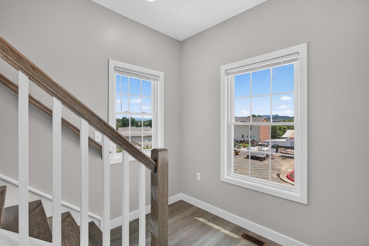 105 WILLOWSTONE CT, HARRISONBURG, Virginia 22801, 2 Bedrooms Bedrooms, ,2 BathroomsBathrooms,Residential,Pleasant Hill Townhomes,105 WILLOWSTONE CT,675778 MLS # 675778