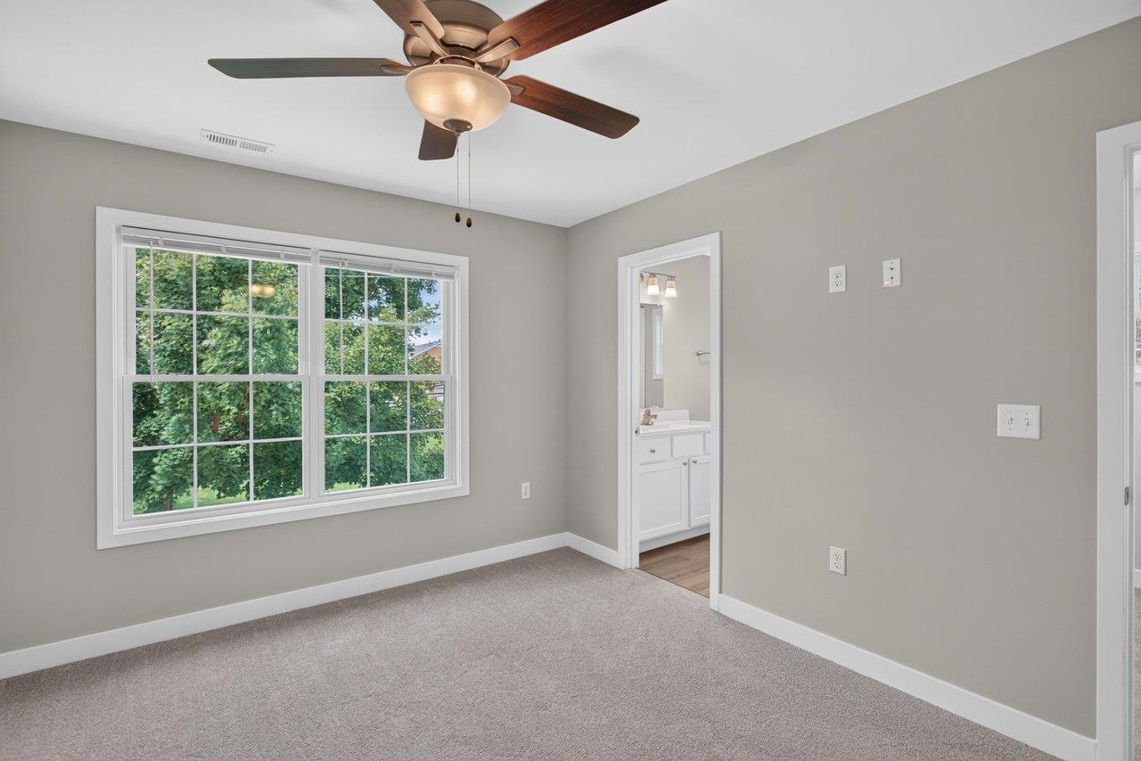 105 WILLOWSTONE CT, HARRISONBURG, Virginia 22801, 2 Bedrooms Bedrooms, ,2 BathroomsBathrooms,Residential,Pleasant Hill Townhomes,105 WILLOWSTONE CT,675778 MLS # 675778