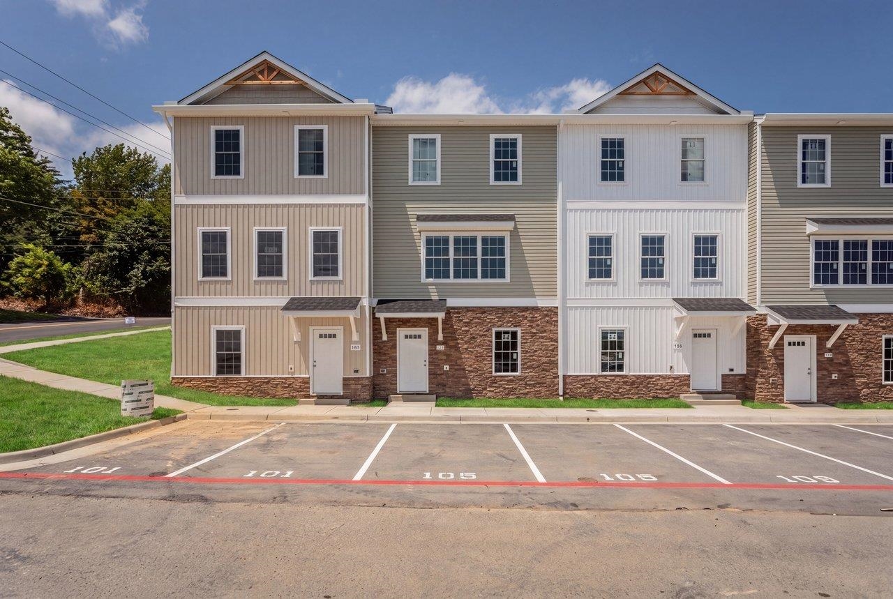 105 WILLOWSTONE CT, HARRISONBURG, Virginia 22801, 2 Bedrooms Bedrooms, ,2 BathroomsBathrooms,Residential,Pleasant Hill Townhomes,105 WILLOWSTONE CT,675778 MLS # 675778
