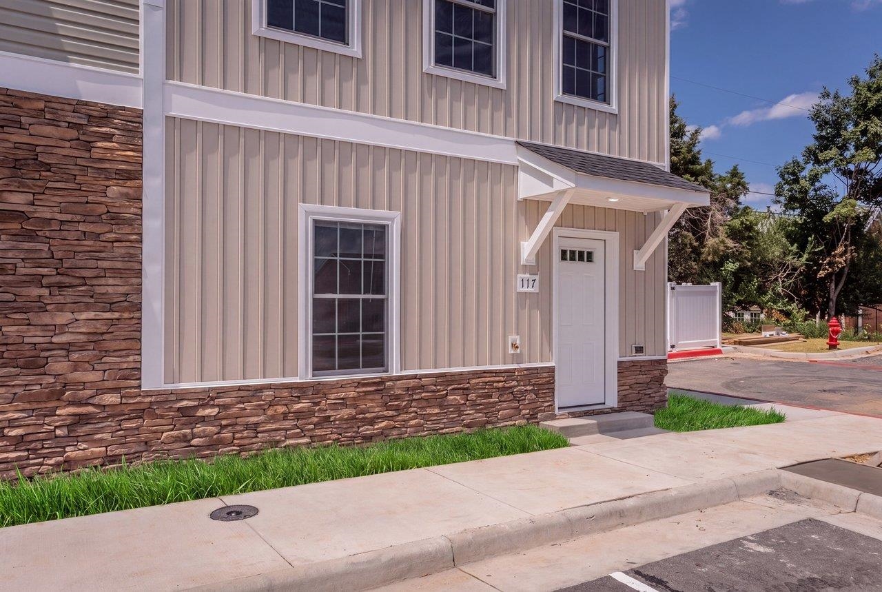 105 WILLOWSTONE CT, HARRISONBURG, Virginia 22801, 2 Bedrooms Bedrooms, ,2 BathroomsBathrooms,Residential,Pleasant Hill Townhomes,105 WILLOWSTONE CT,675778 MLS # 675778