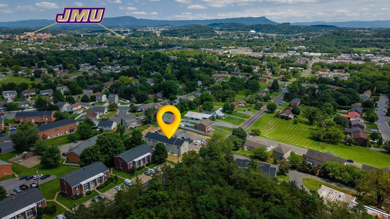 105 WILLOWSTONE CT, HARRISONBURG, Virginia 22801, 2 Bedrooms Bedrooms, ,2 BathroomsBathrooms,Residential,Pleasant Hill Townhomes,105 WILLOWSTONE CT,675778 MLS # 675778