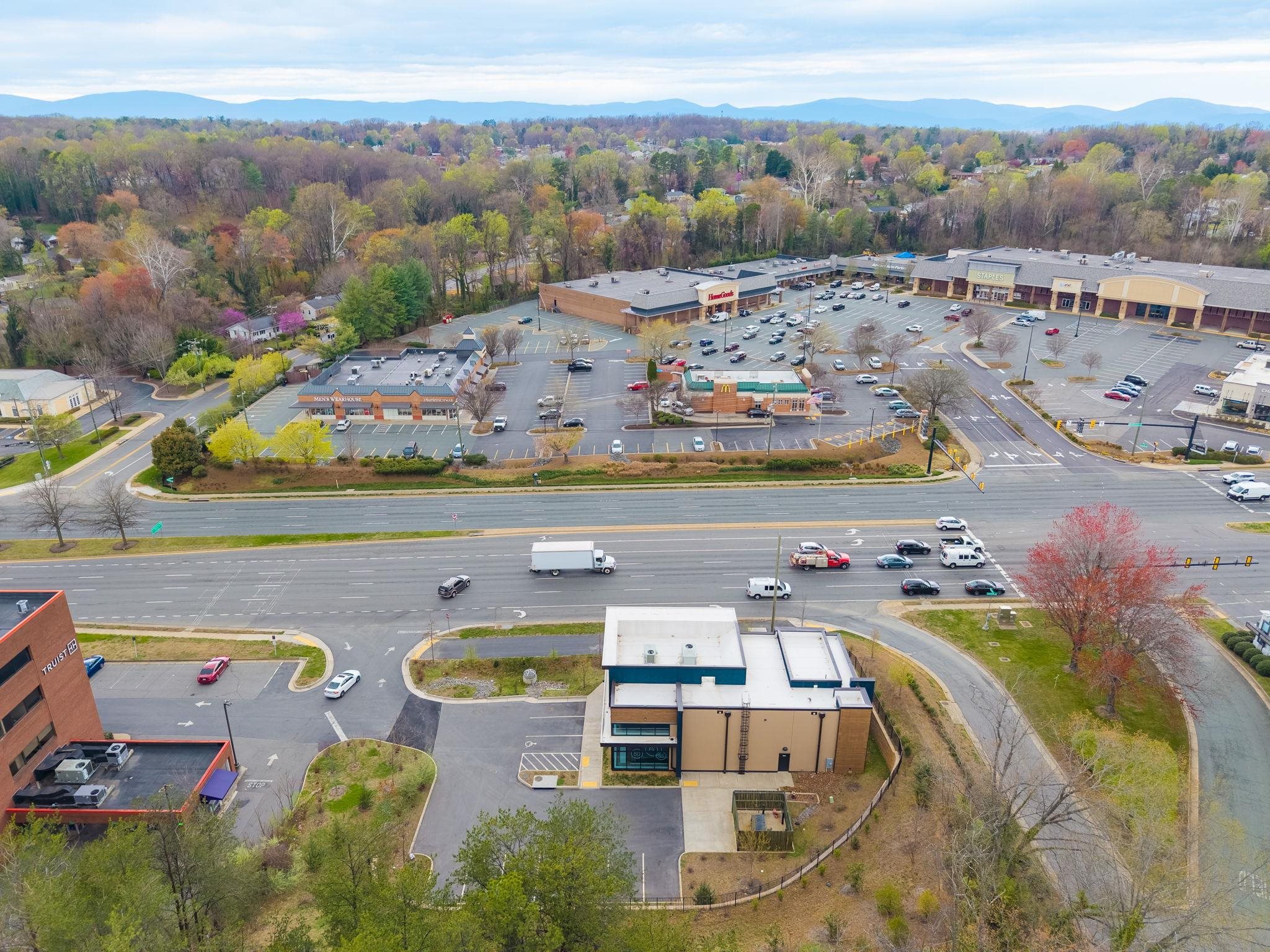 1431 SEMINOLE TRL, CHARLOTTESVILLE, Virginia 22901, ,Commercial,1431 SEMINOLE TRL,675792 MLS # 675792