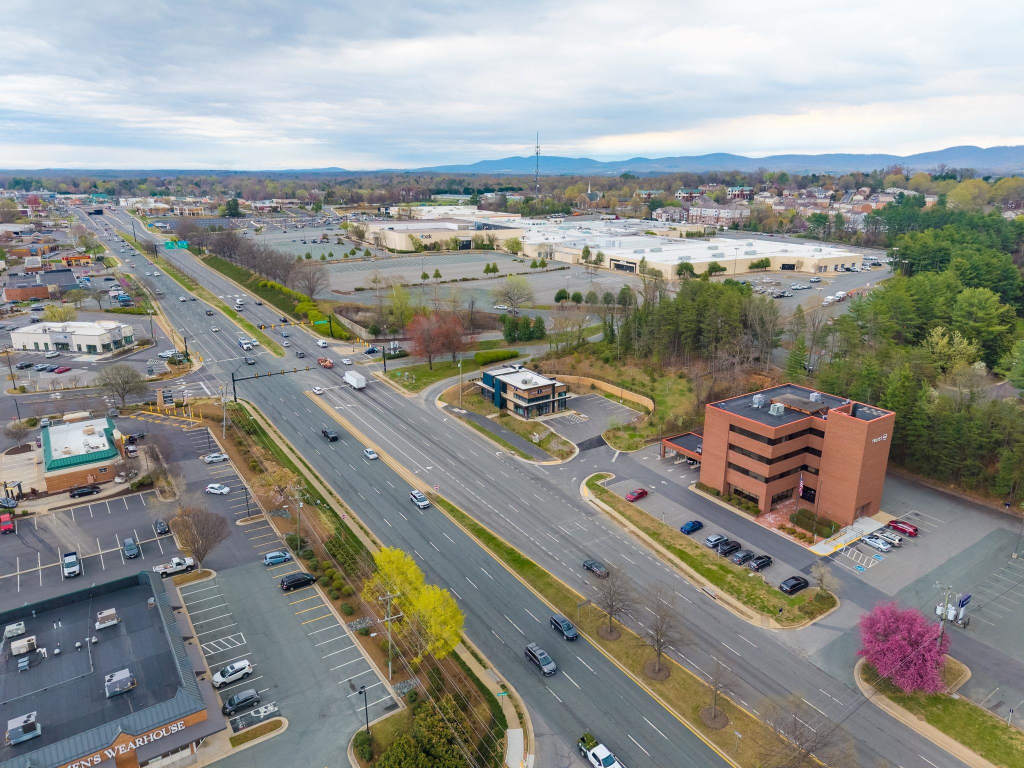 1431 SEMINOLE TRL, CHARLOTTESVILLE, Virginia 22901, ,Commercial,1431 SEMINOLE TRL,675792 MLS # 675792