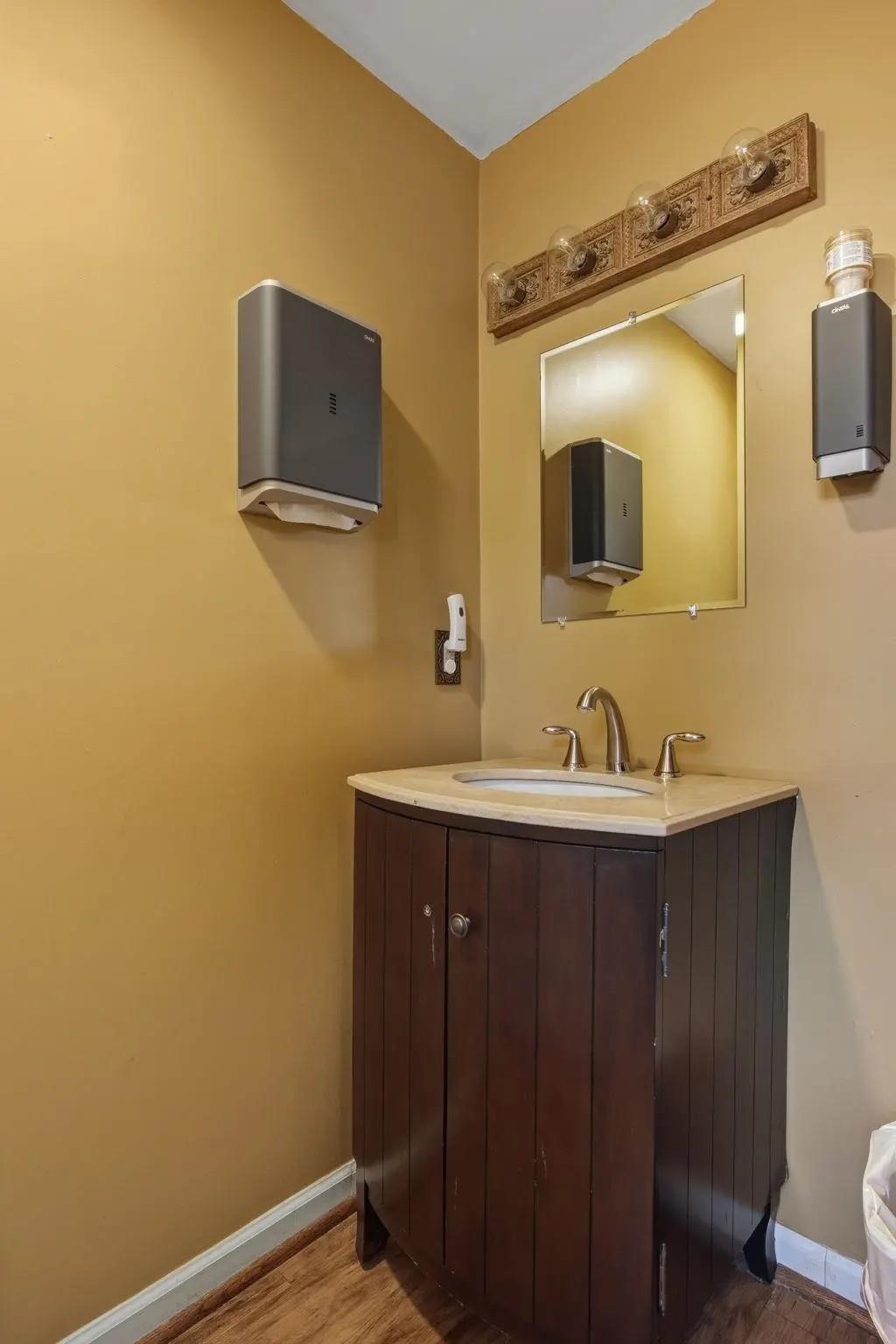 2704 SPOTSWOOD TRL, ROCKINGHAM, Virginia 22801, ,Commercial,2704 SPOTSWOOD TRL,675800 MLS # 675800