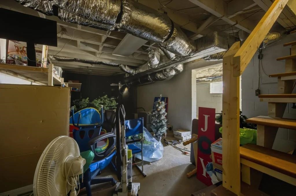 2704 SPOTSWOOD TRL, ROCKINGHAM, Virginia 22801, ,Commercial,2704 SPOTSWOOD TRL,675800 MLS # 675800