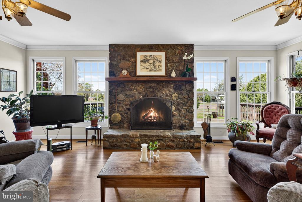 9529 SPERRYVILLE PIKE, CULPEPER, Virginia 22701, 4 Bedrooms Bedrooms, ,2 BathroomsBathrooms,Residential,9529 SPERRYVILLE PIKE,VACU2012820 MLS # VACU2012820