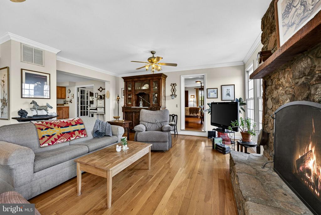 9529 SPERRYVILLE PIKE, CULPEPER, Virginia 22701, 4 Bedrooms Bedrooms, ,2 BathroomsBathrooms,Residential,9529 SPERRYVILLE PIKE,VACU2012820 MLS # VACU2012820