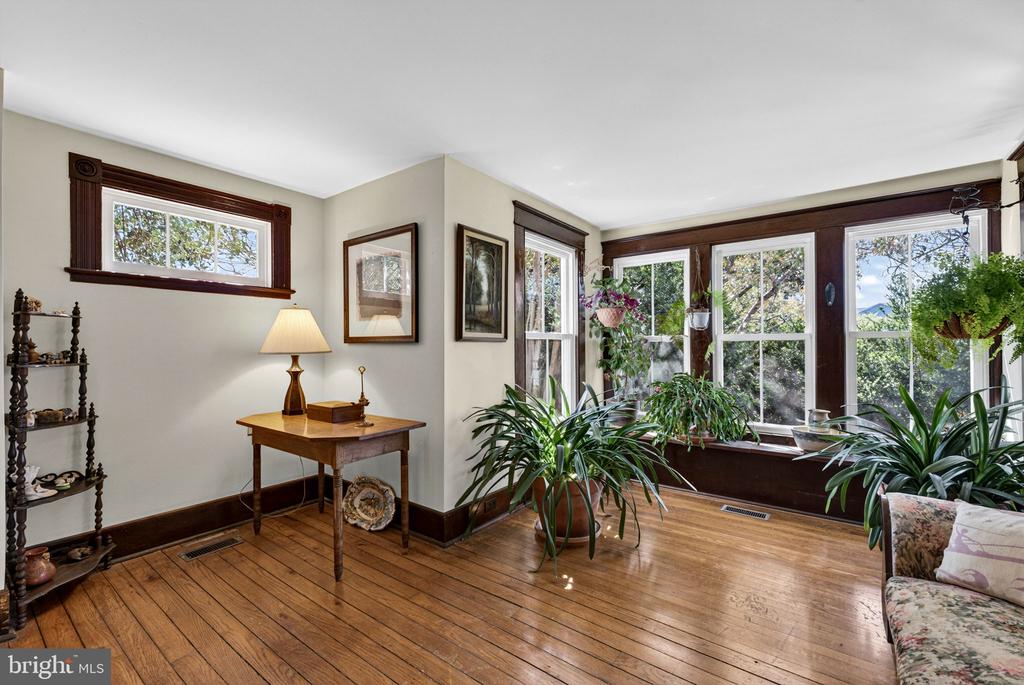 9529 SPERRYVILLE PIKE, CULPEPER, Virginia 22701, 4 Bedrooms Bedrooms, ,2 BathroomsBathrooms,Residential,9529 SPERRYVILLE PIKE,VACU2012820 MLS # VACU2012820