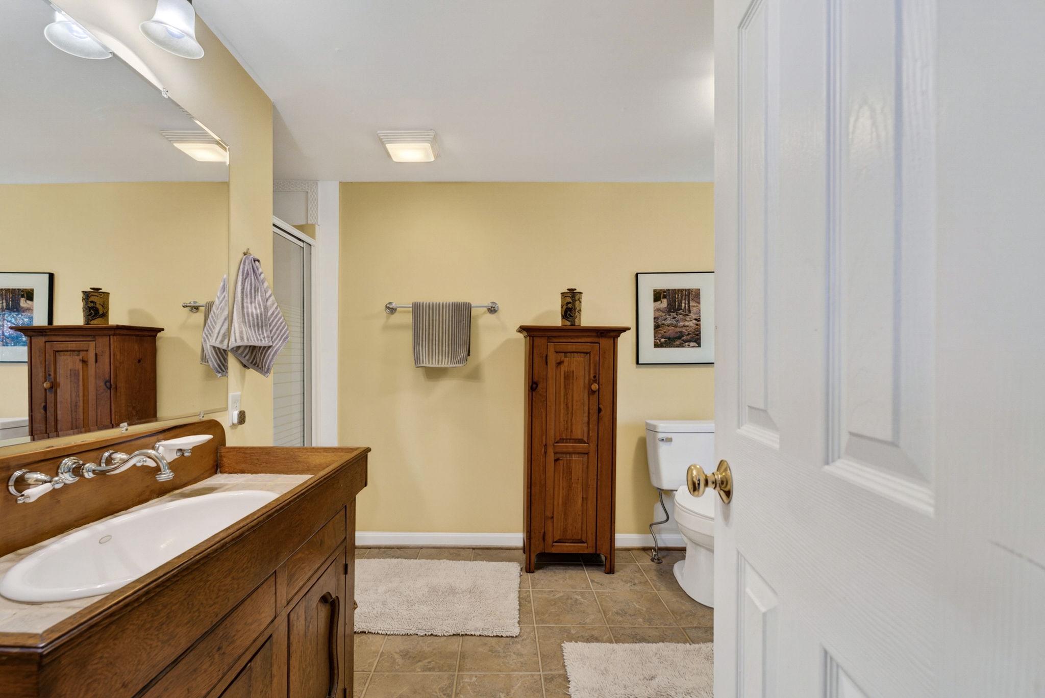 9529 SPERRYVILLE PIKE, CULPEPER, Virginia 22701, 4 Bedrooms Bedrooms, ,2 BathroomsBathrooms,Residential,9529 SPERRYVILLE PIKE,VACU2012820 MLS # VACU2012820