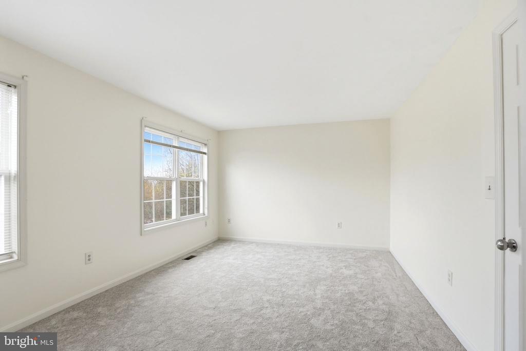 541 HIGHLAND TOWNE LN, WARRENTON, Virginia 20186, 2 Bedrooms Bedrooms, ,2 BathroomsBathrooms,Residential,541 HIGHLAND TOWNE LN,VAFQ2020292 MLS # VAFQ2020292