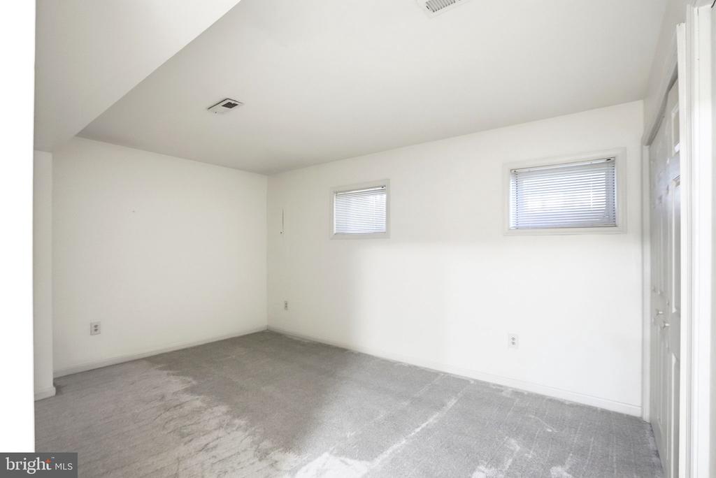 541 HIGHLAND TOWNE LN, WARRENTON, Virginia 20186, 2 Bedrooms Bedrooms, ,2 BathroomsBathrooms,Residential,541 HIGHLAND TOWNE LN,VAFQ2020292 MLS # VAFQ2020292