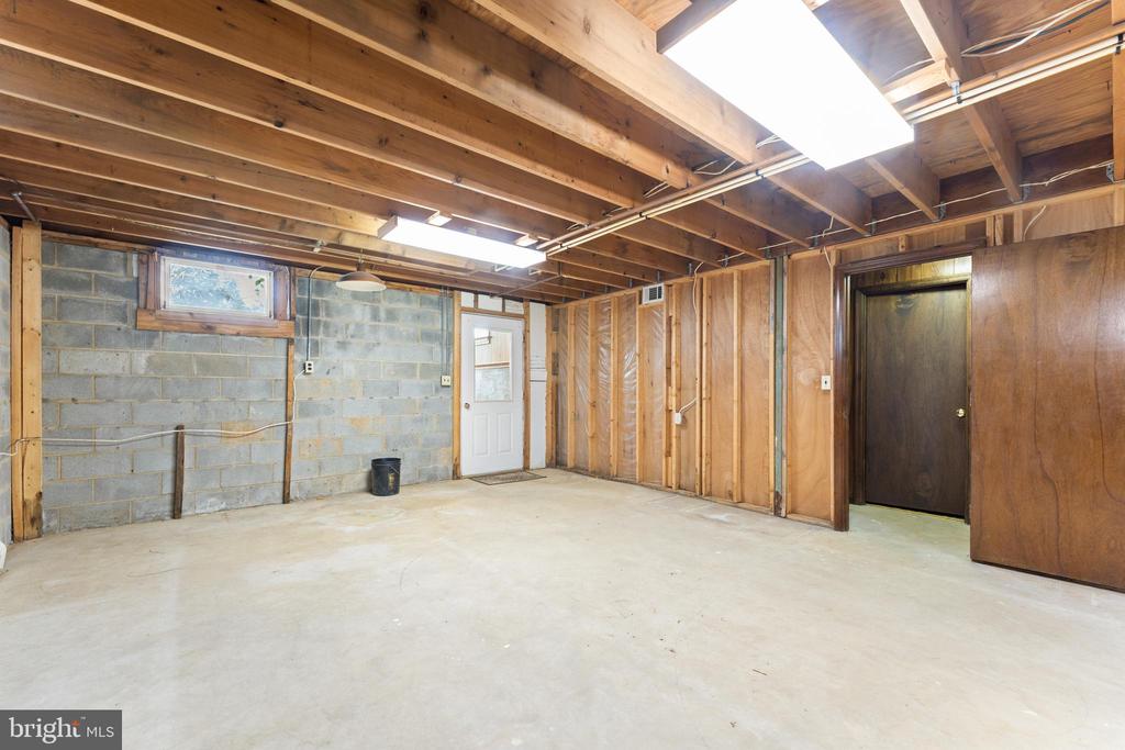 13349 BROCK LN, CULPEPER, Virginia 22701, 3 Bedrooms Bedrooms, ,2 BathroomsBathrooms,Residential,13349 BROCK LN,VACU2013256 MLS # VACU2013256