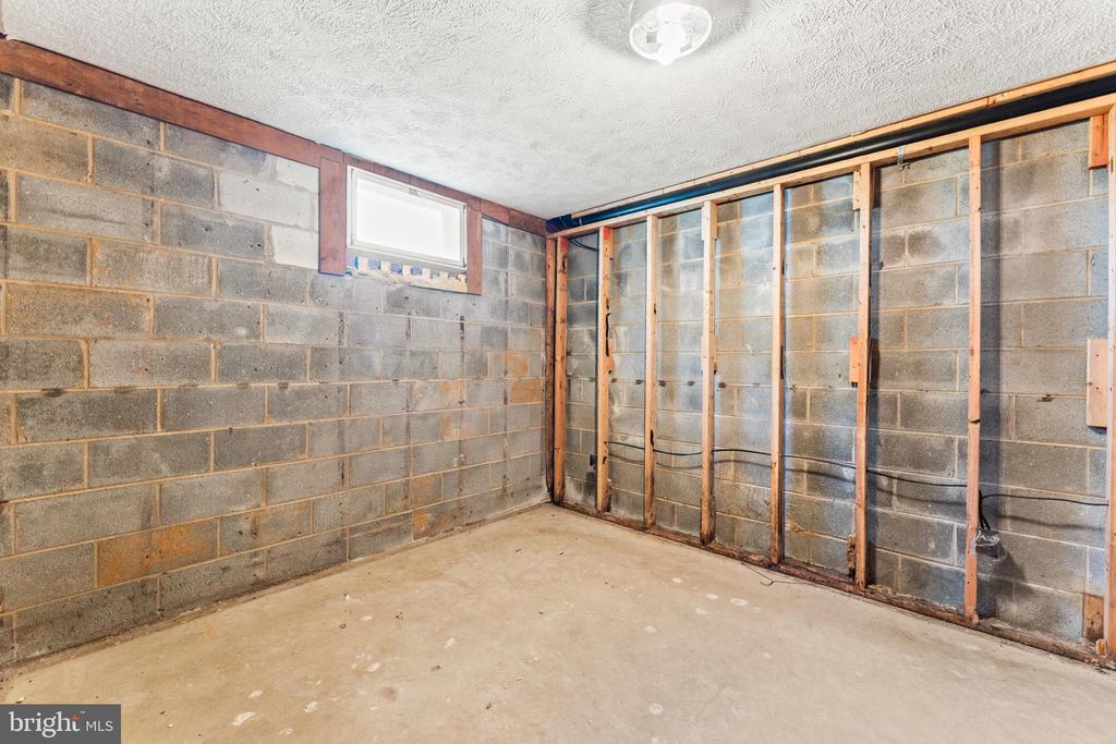 13349 BROCK LN, CULPEPER, Virginia 22701, 3 Bedrooms Bedrooms, ,2 BathroomsBathrooms,Residential,13349 BROCK LN,VACU2013256 MLS # VACU2013256