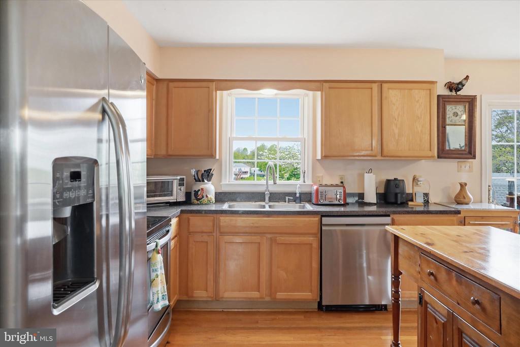 8117 BAILEY RD, WARRENTON, Virginia 20186, 4 Bedrooms Bedrooms, ,3 BathroomsBathrooms,Residential,8117 BAILEY RD,VAFQ2021550 MLS # VAFQ2021550