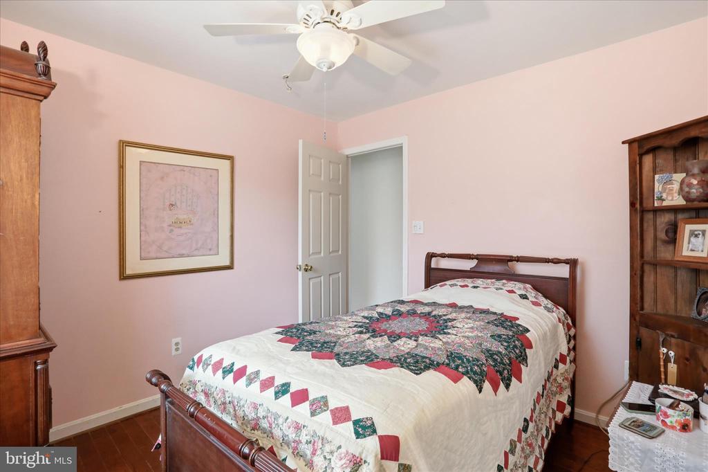 8117 BAILEY RD, WARRENTON, Virginia 20186, 4 Bedrooms Bedrooms, ,3 BathroomsBathrooms,Residential,8117 BAILEY RD,VAFQ2021550 MLS # VAFQ2021550