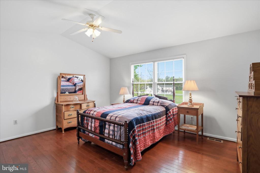 8117 BAILEY RD, WARRENTON, Virginia 20186, 4 Bedrooms Bedrooms, ,3 BathroomsBathrooms,Residential,8117 BAILEY RD,VAFQ2021550 MLS # VAFQ2021550