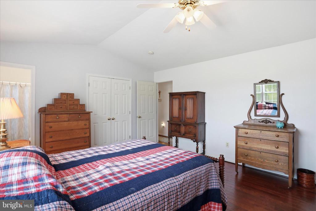 8117 BAILEY RD, WARRENTON, Virginia 20186, 4 Bedrooms Bedrooms, ,3 BathroomsBathrooms,Residential,8117 BAILEY RD,VAFQ2021550 MLS # VAFQ2021550