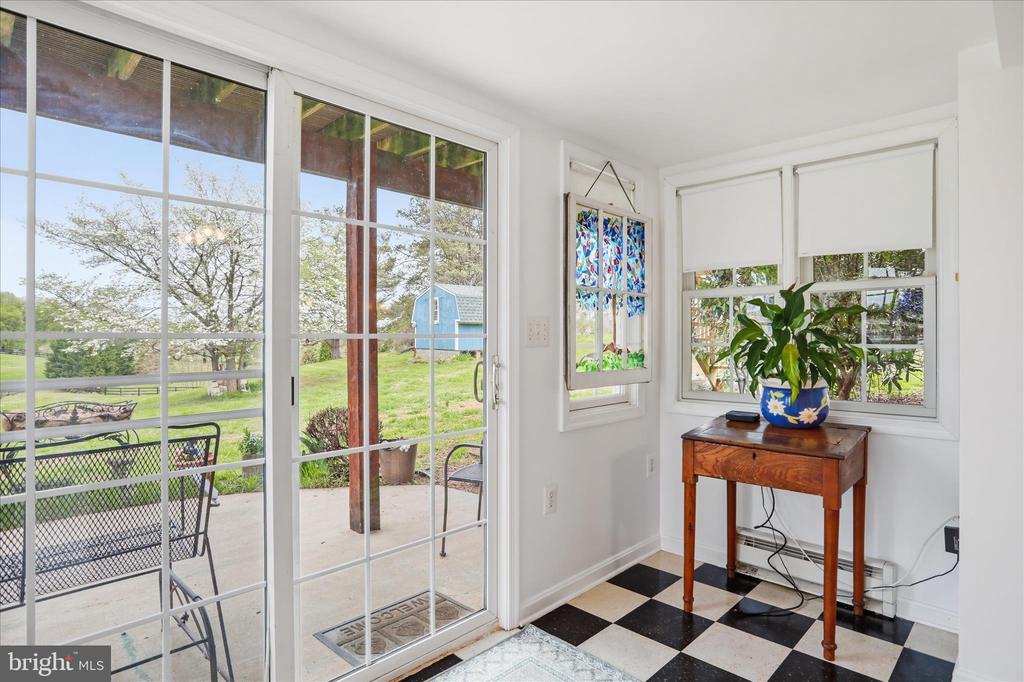 8117 BAILEY RD, WARRENTON, Virginia 20186, 4 Bedrooms Bedrooms, ,3 BathroomsBathrooms,Residential,8117 BAILEY RD,VAFQ2021550 MLS # VAFQ2021550