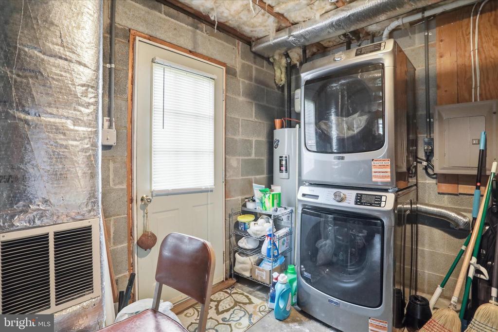 8117 BAILEY RD, WARRENTON, Virginia 20186, 4 Bedrooms Bedrooms, ,3 BathroomsBathrooms,Residential,8117 BAILEY RD,VAFQ2021550 MLS # VAFQ2021550