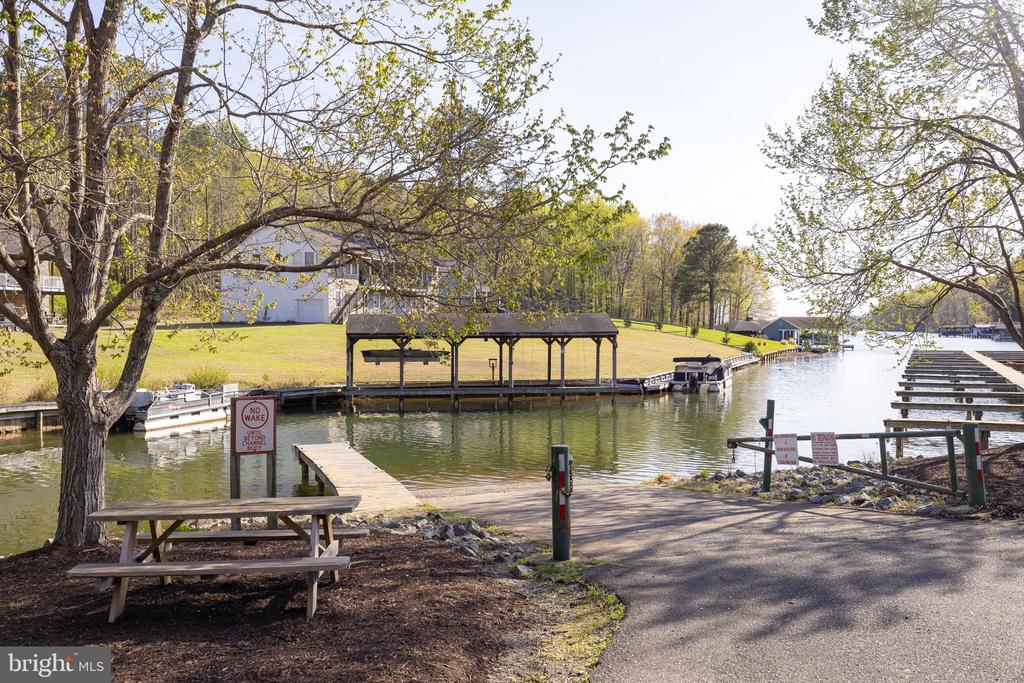 11113 PINEY FOREST DR, BUMPASS, Virginia 23024, 3 Bedrooms Bedrooms, ,2 BathroomsBathrooms,Residential,11113 PINEY FOREST DR,VASP2040840 MLS # VASP2040840