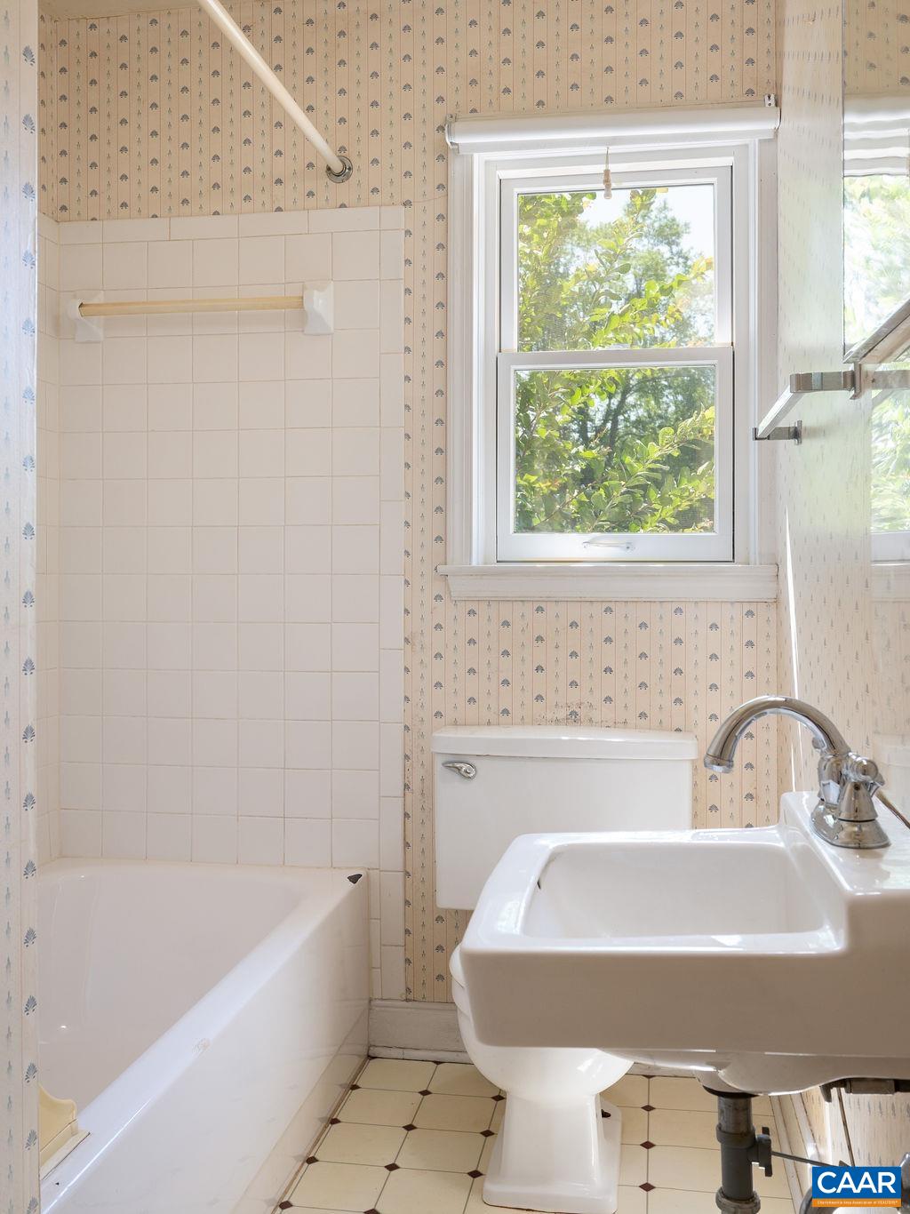 2608 NORTHFIELD RD, CHARLOTTESVILLE, Virginia 22901, 4 Bedrooms Bedrooms, ,3 BathroomsBathrooms,Residential,2608 NORTHFIELD RD,667433 MLS # 667433