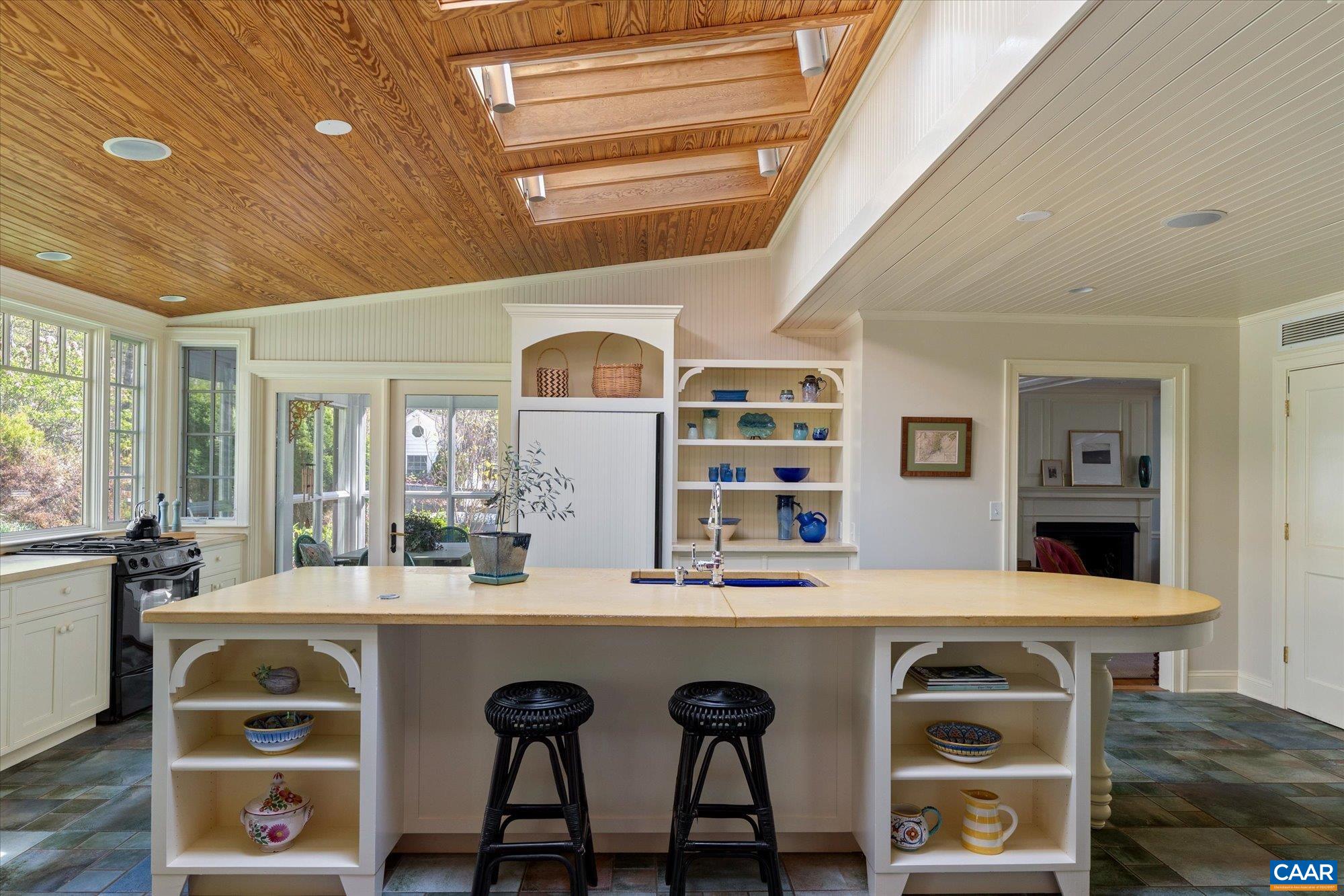 995 OLD GARTH RD, CHARLOTTESVILLE, Virginia 22901, 4 Bedrooms Bedrooms, ,3 BathroomsBathrooms,Residential,995 OLD GARTH RD,675706 MLS # 675706