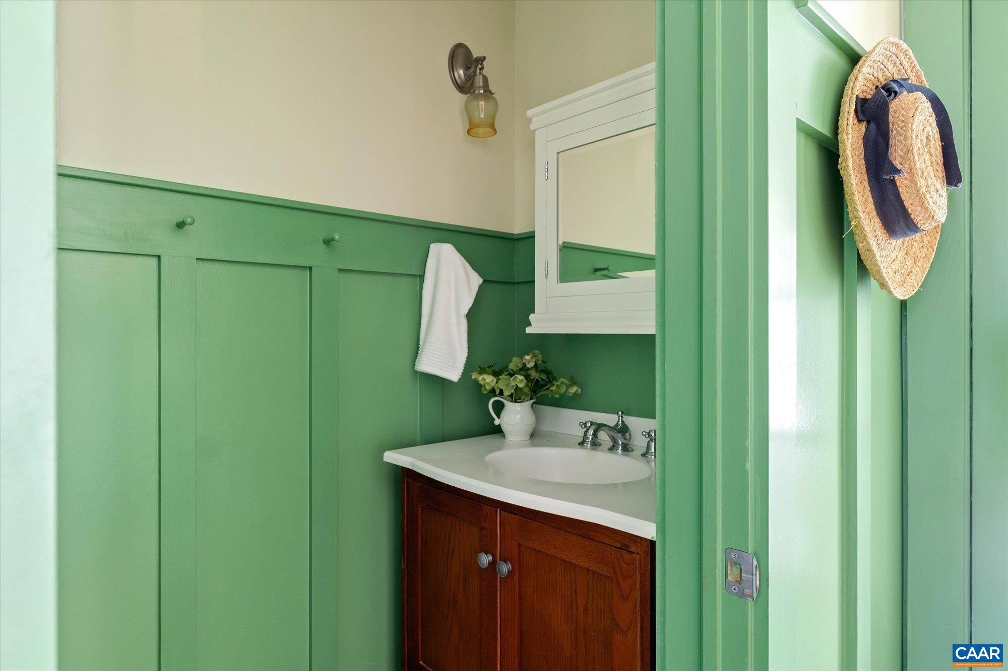 995 OLD GARTH RD, CHARLOTTESVILLE, Virginia 22901, 4 Bedrooms Bedrooms, ,3 BathroomsBathrooms,Residential,995 OLD GARTH RD,675706 MLS # 675706