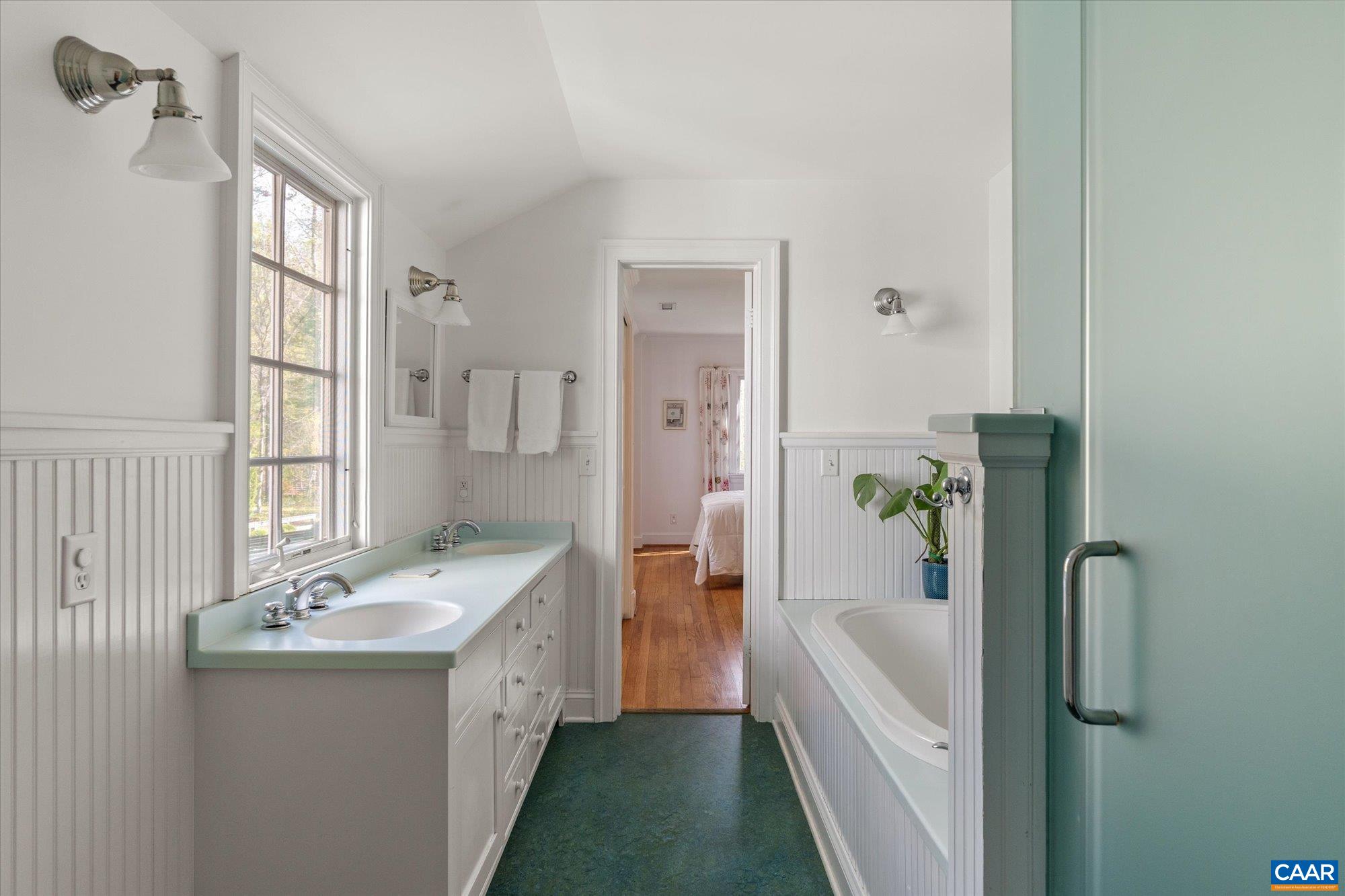 995 OLD GARTH RD, CHARLOTTESVILLE, Virginia 22901, 4 Bedrooms Bedrooms, ,3 BathroomsBathrooms,Residential,995 OLD GARTH RD,675706 MLS # 675706