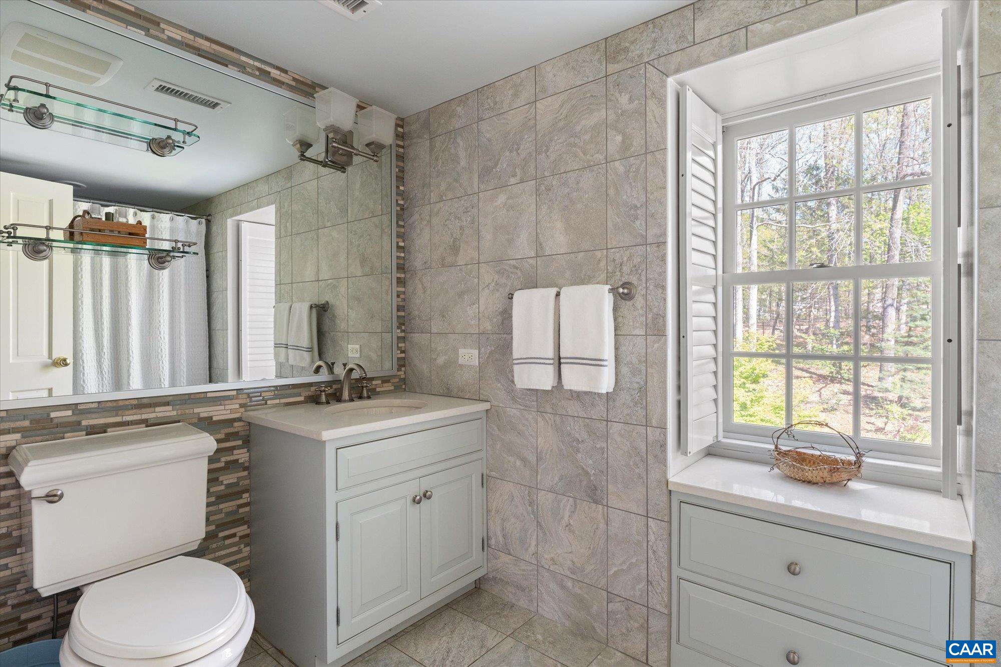 995 OLD GARTH RD, CHARLOTTESVILLE, Virginia 22901, 4 Bedrooms Bedrooms, ,3 BathroomsBathrooms,Residential,995 OLD GARTH RD,675706 MLS # 675706