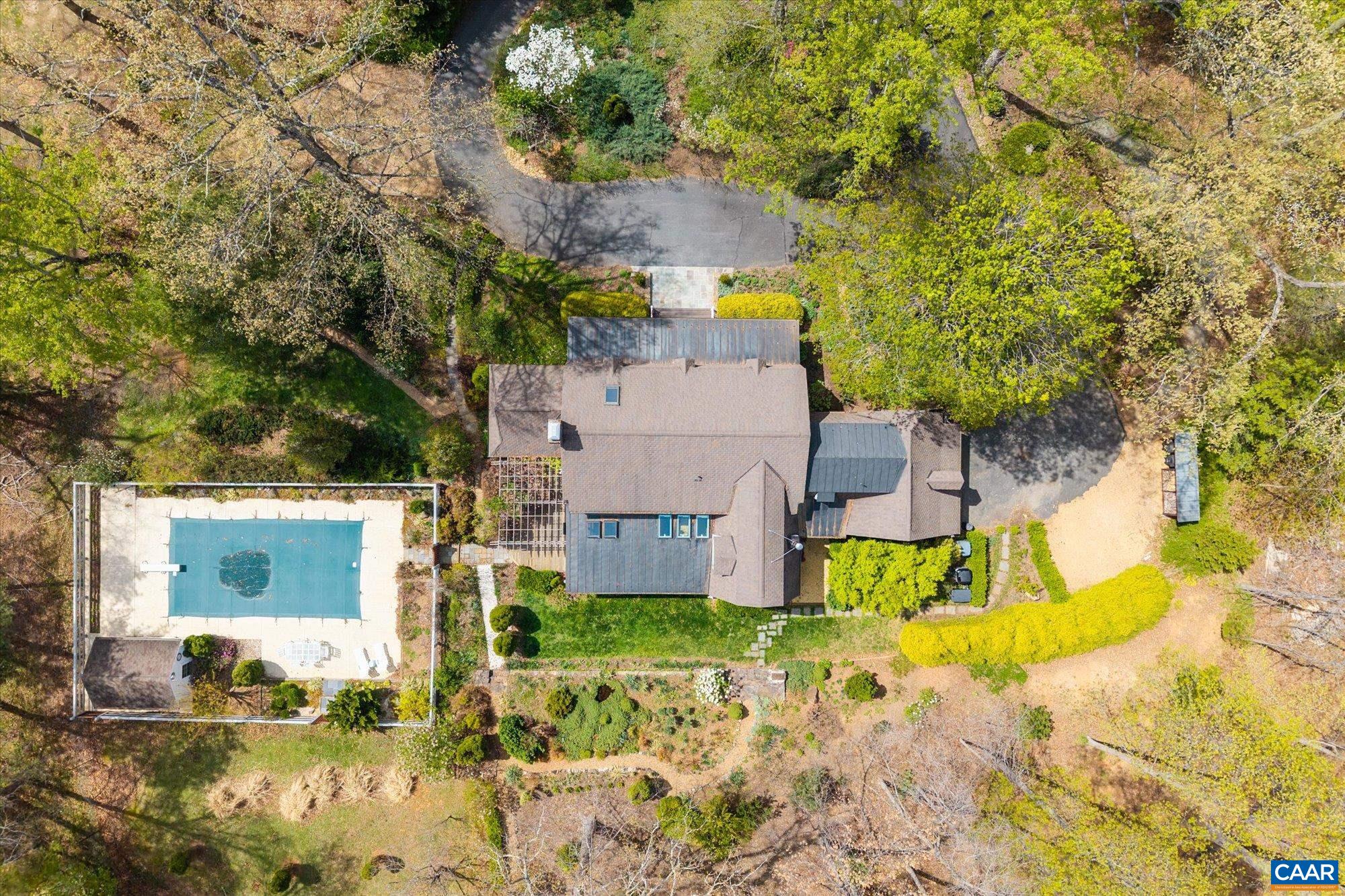 995 OLD GARTH RD, CHARLOTTESVILLE, Virginia 22901, 4 Bedrooms Bedrooms, ,3 BathroomsBathrooms,Residential,995 OLD GARTH RD,675706 MLS # 675706