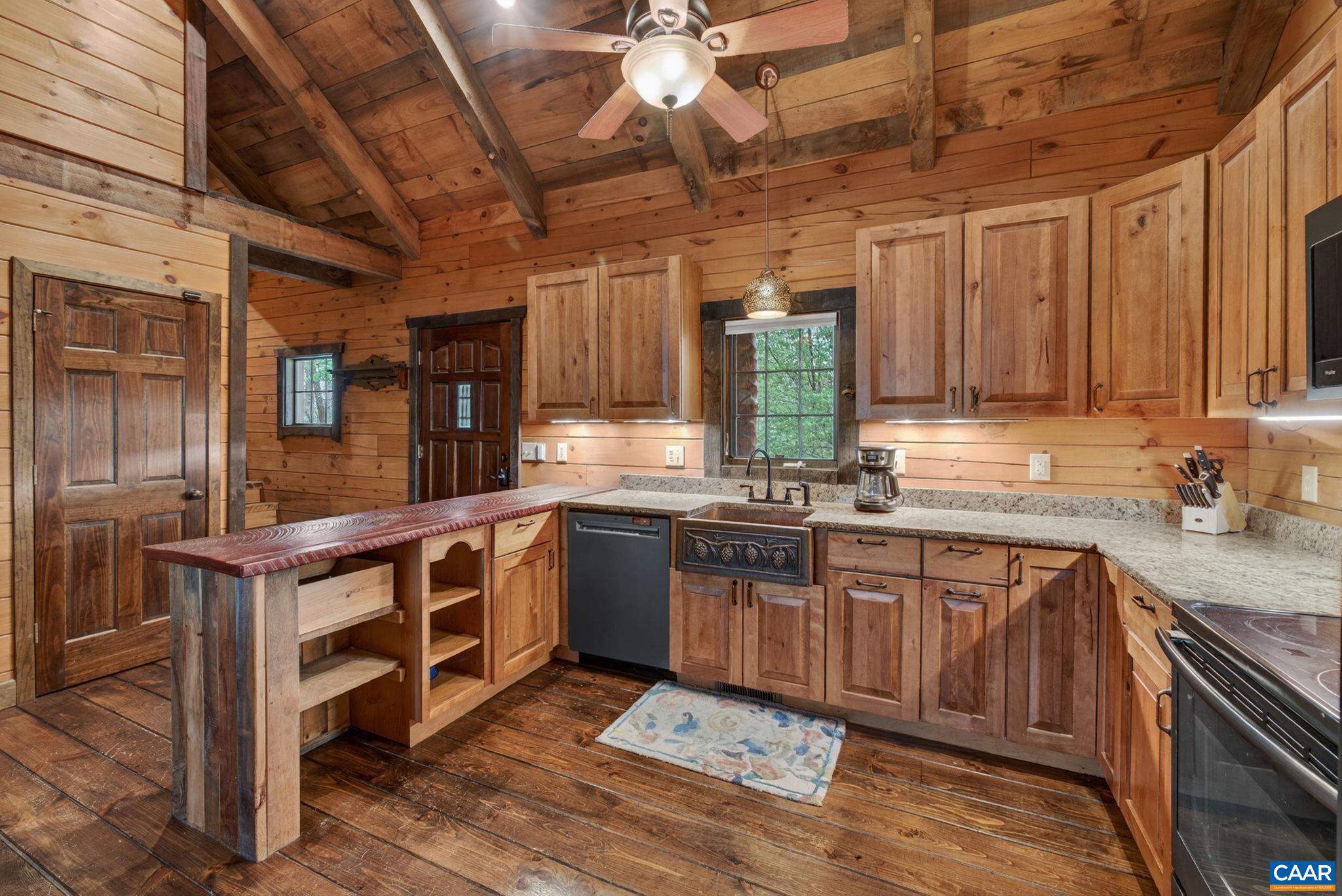 101 N GREENE ACRES RD, STANARDSVILLE, Virginia 22973, 2 Bedrooms Bedrooms, ,2 BathroomsBathrooms,Residential,101 N GREENE ACRES RD,675751 MLS # 675751