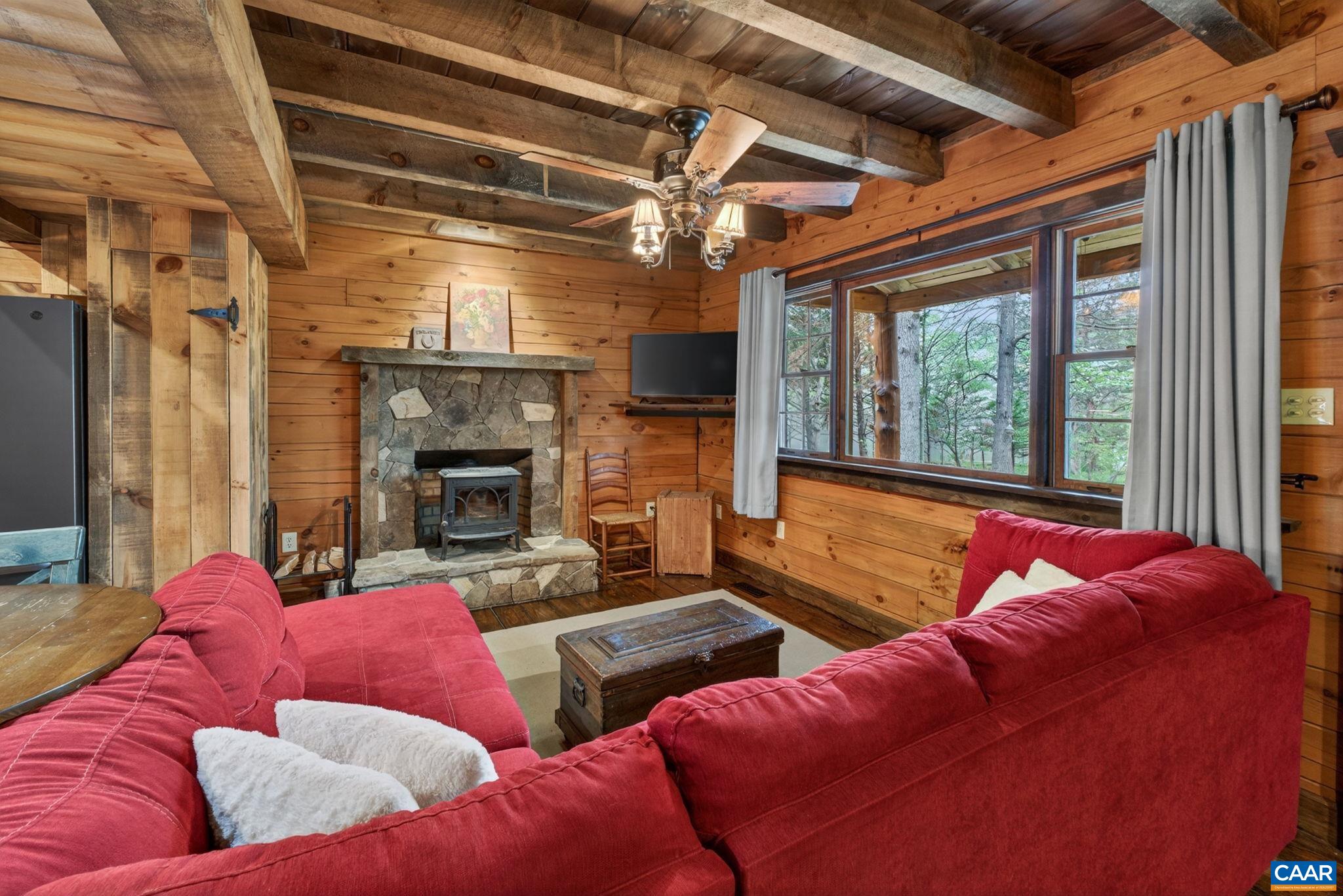 101 N GREENE ACRES RD, STANARDSVILLE, Virginia 22973, 2 Bedrooms Bedrooms, ,2 BathroomsBathrooms,Residential,101 N GREENE ACRES RD,675751 MLS # 675751