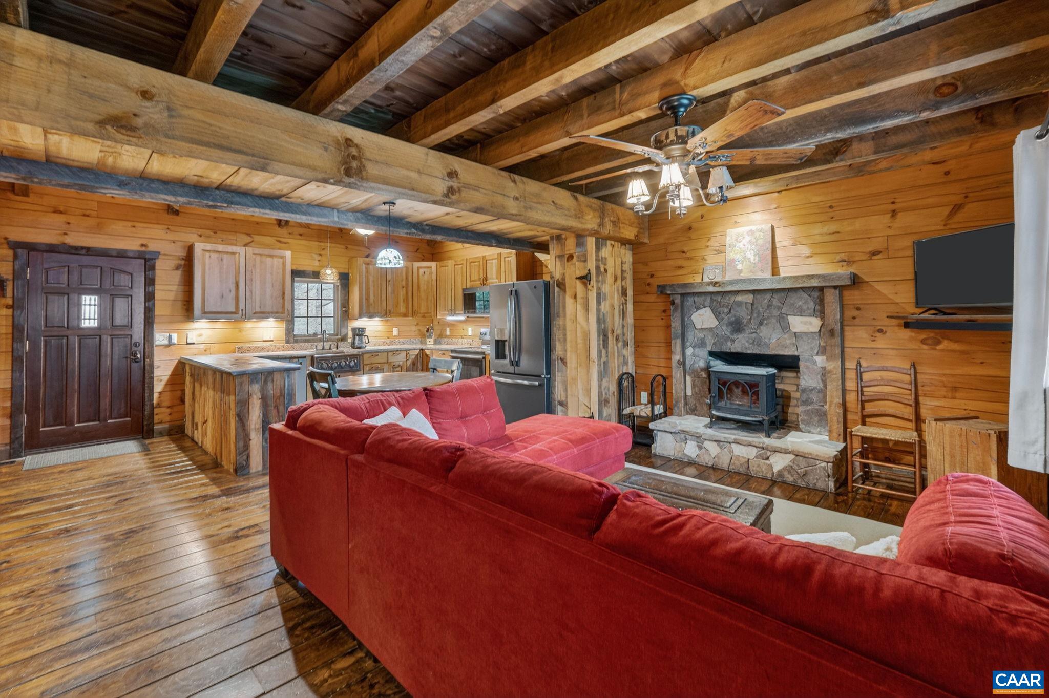 101 N GREENE ACRES RD, STANARDSVILLE, Virginia 22973, 2 Bedrooms Bedrooms, ,2 BathroomsBathrooms,Residential,101 N GREENE ACRES RD,675751 MLS # 675751