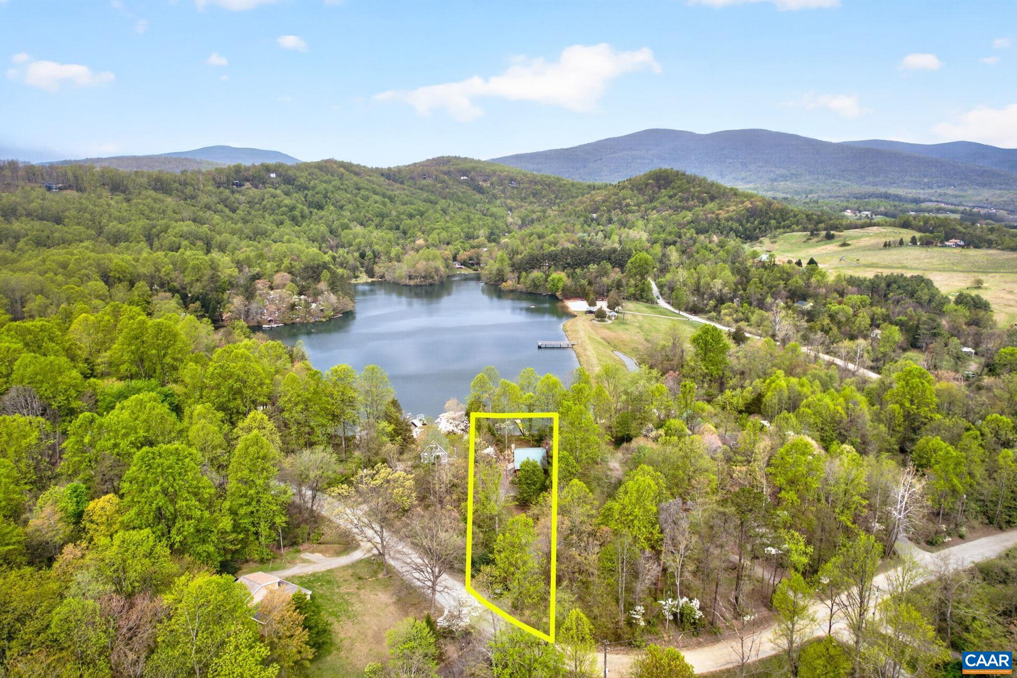 101 N GREENE ACRES RD, STANARDSVILLE, Virginia 22973, 2 Bedrooms Bedrooms, ,2 BathroomsBathrooms,Residential,101 N GREENE ACRES RD,675751 MLS # 675751