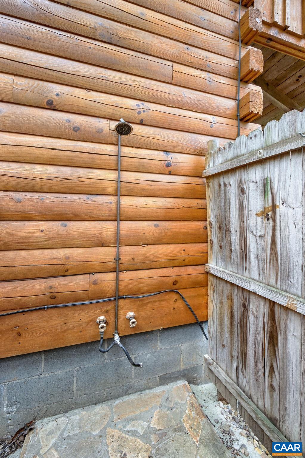 101 N GREENE ACRES RD, STANARDSVILLE, Virginia 22973, 2 Bedrooms Bedrooms, ,2 BathroomsBathrooms,Residential,101 N GREENE ACRES RD,675751 MLS # 675751