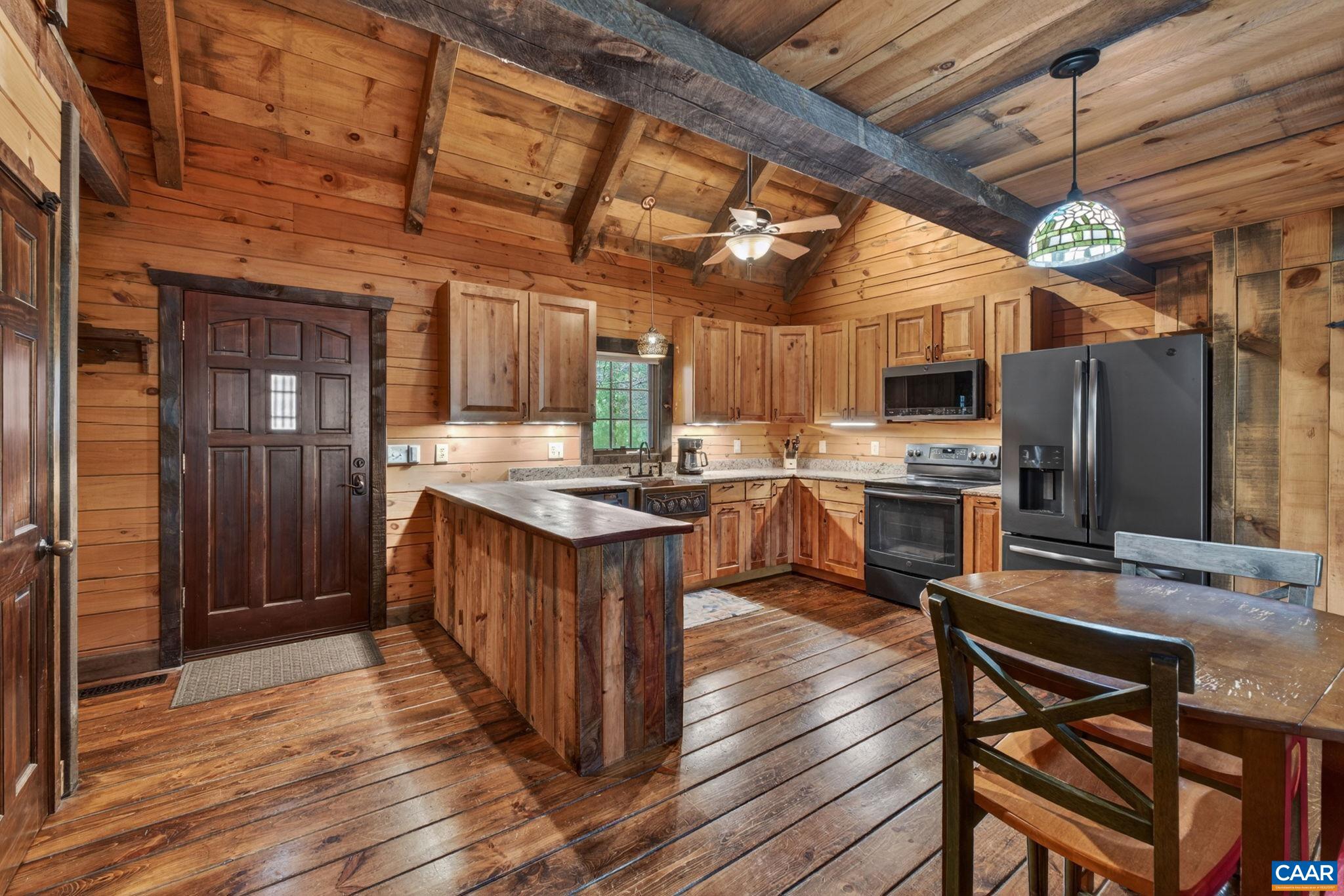 101 N GREENE ACRES RD, STANARDSVILLE, Virginia 22973, 2 Bedrooms Bedrooms, ,2 BathroomsBathrooms,Residential,101 N GREENE ACRES RD,675751 MLS # 675751